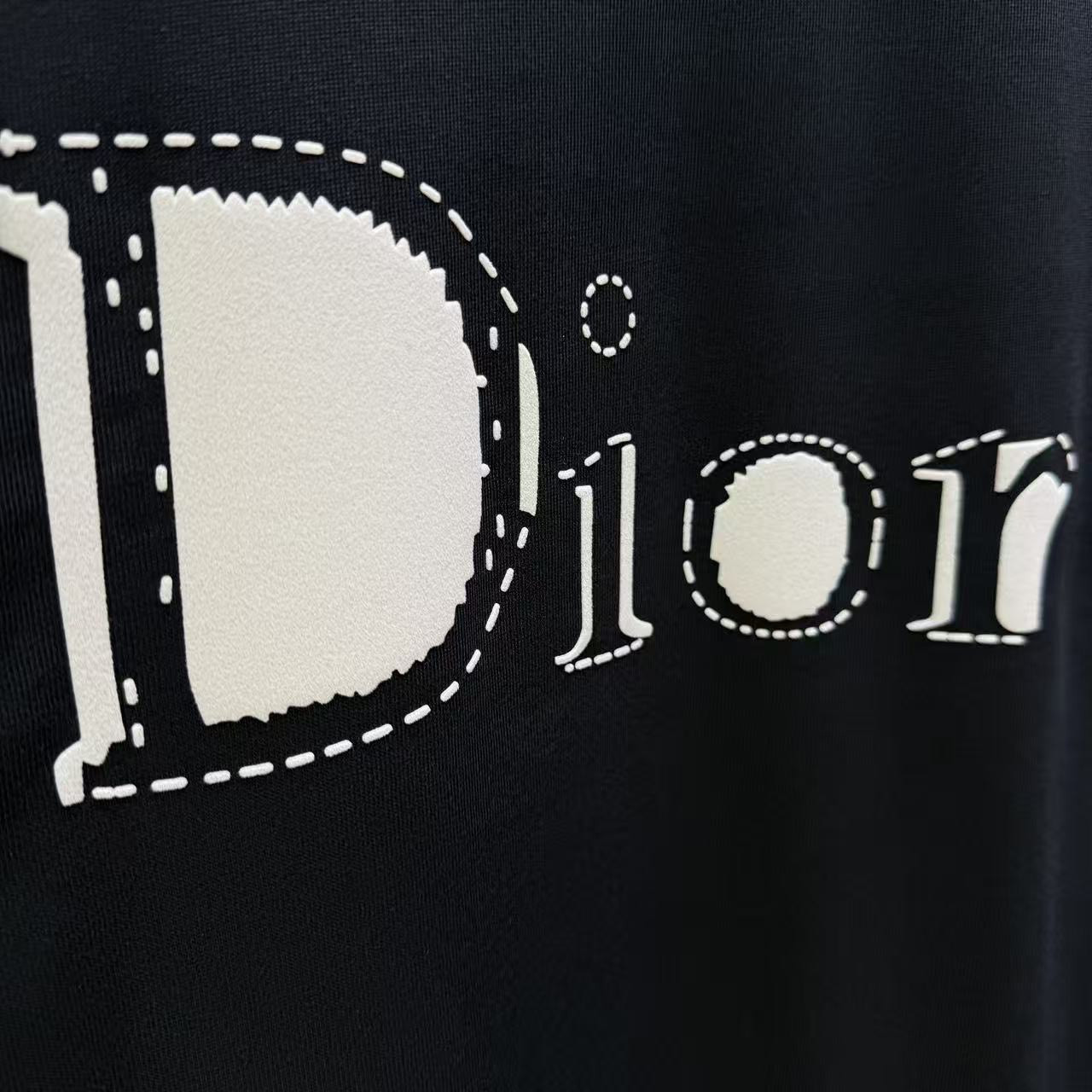 <p>DIOR 短袖T恤(黑)</p>