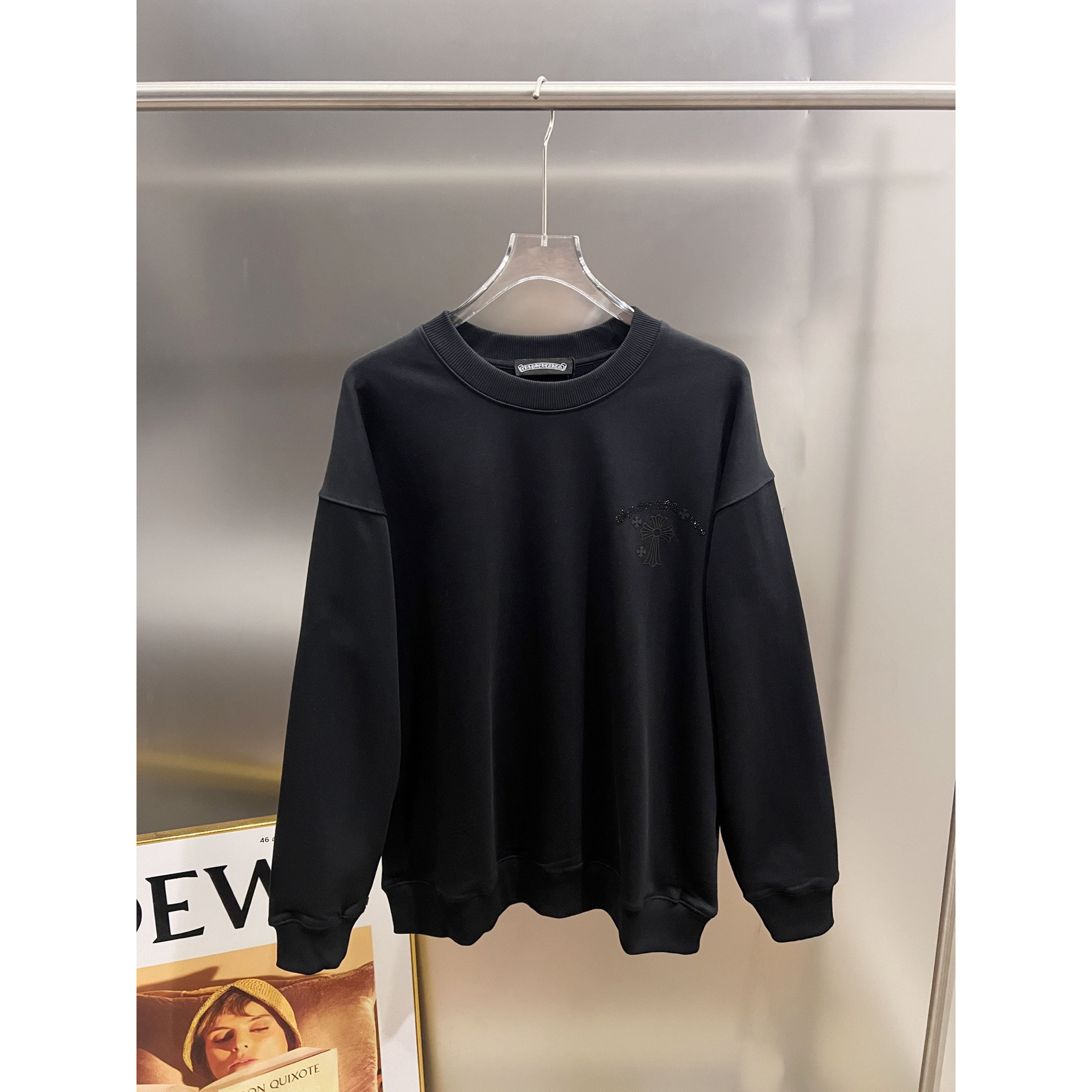 <p>CHROME HEARTS 圆领长袖卫衣(黑)</p>