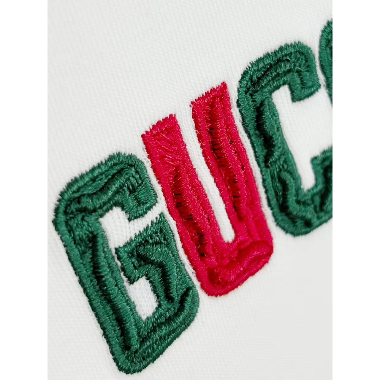 <p>GUCCI 刺绣短袖T恤(白)</p>
