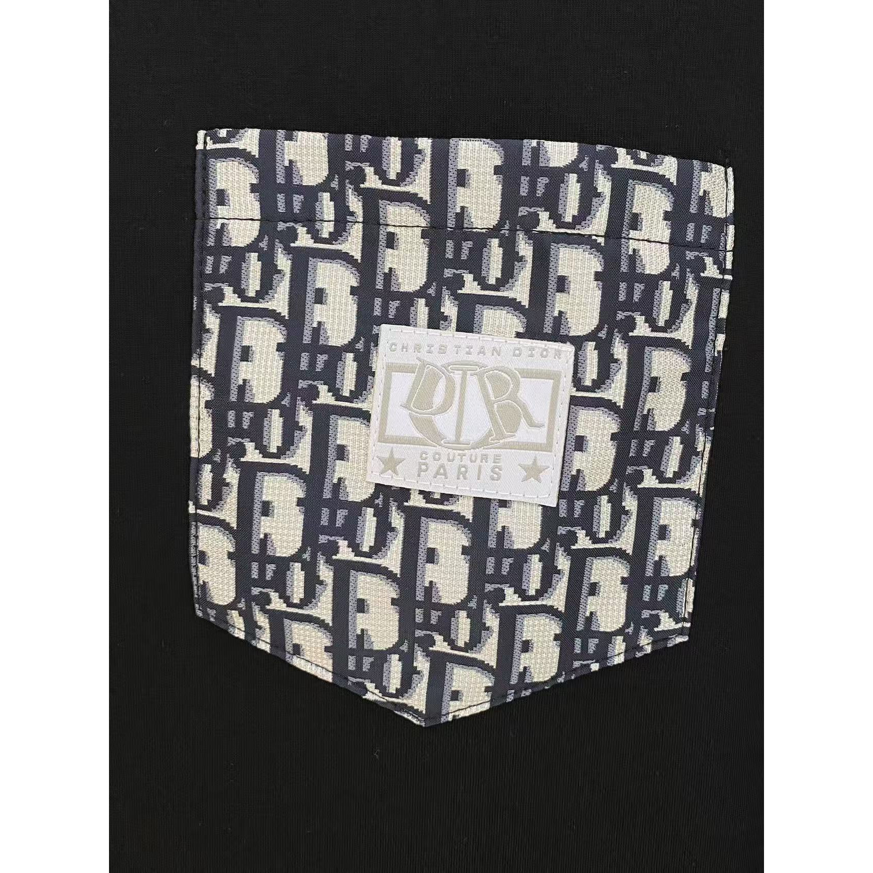 <p>DIOR 太空棉卫衣(黑)</p>