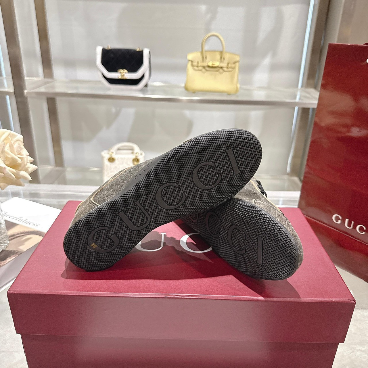 <p>GUCCI 德训鞋(男款-灰)</p>