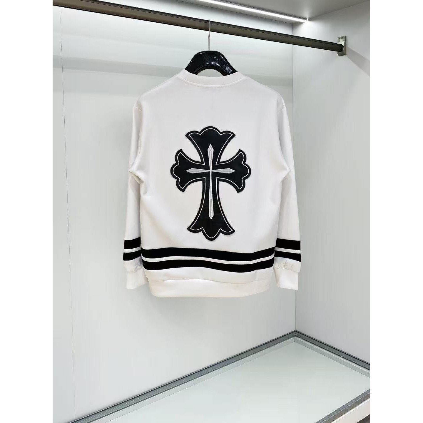 <p>CHROME HEARTS 太空棉卫衣(白)</p>