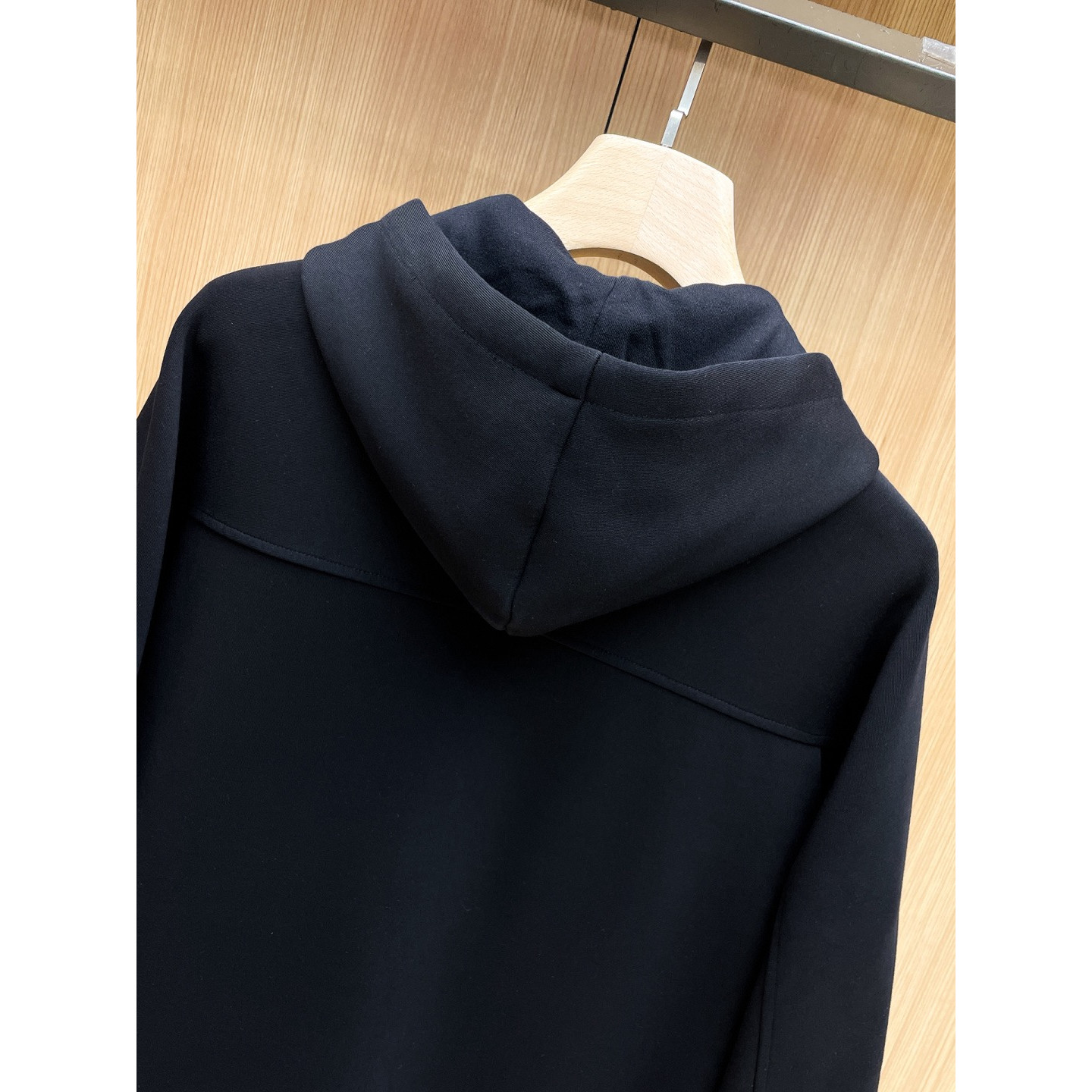 <p>Balenciaga&nbsp;套裝(黑)</p>