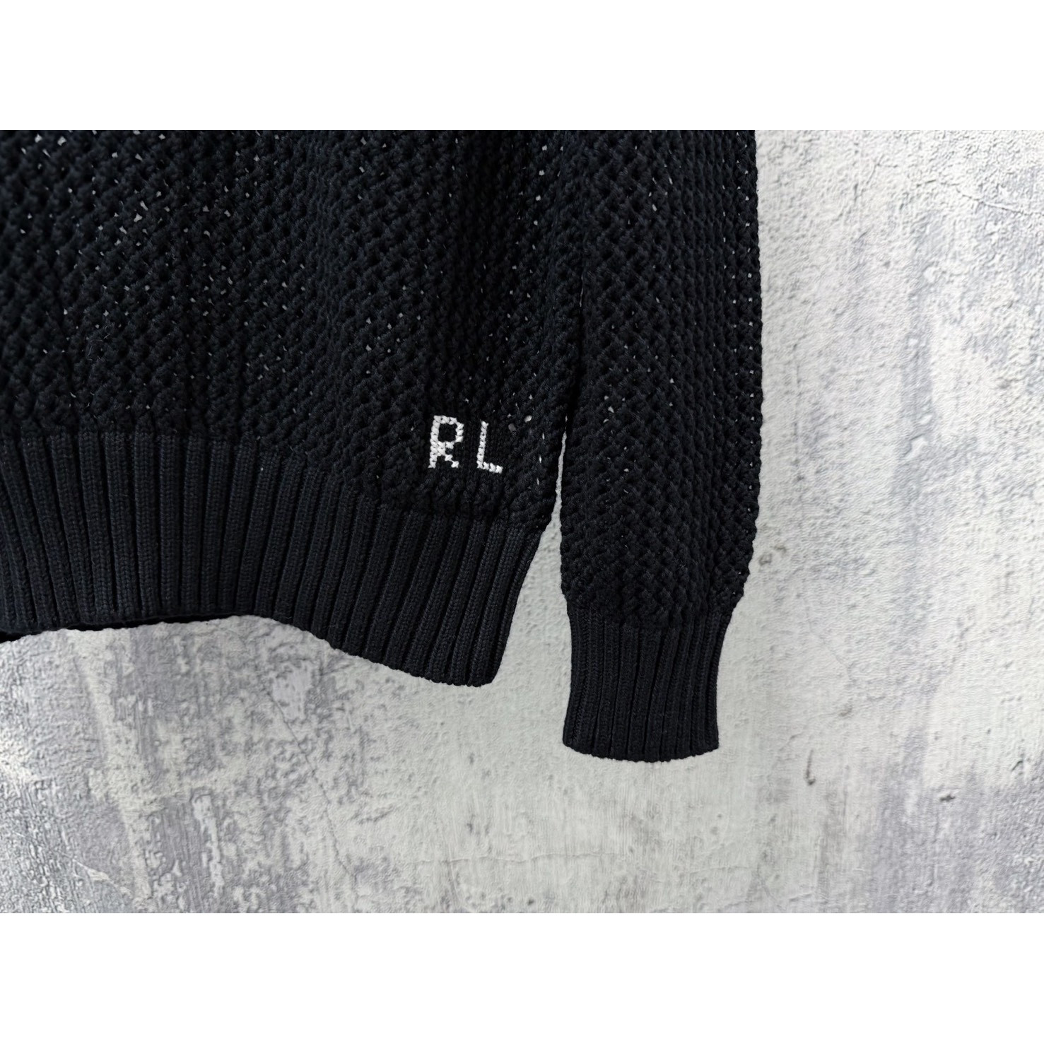 <p>Ralph Lauren 宽松版棉圆领针织衫(黑)</p>