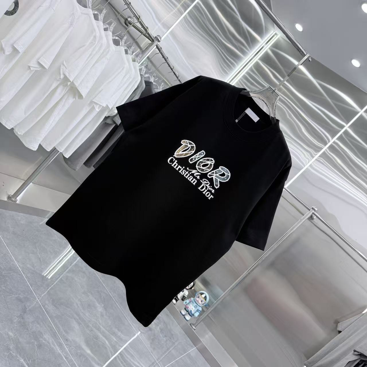 <p>DIOR 圓領T恤</p>