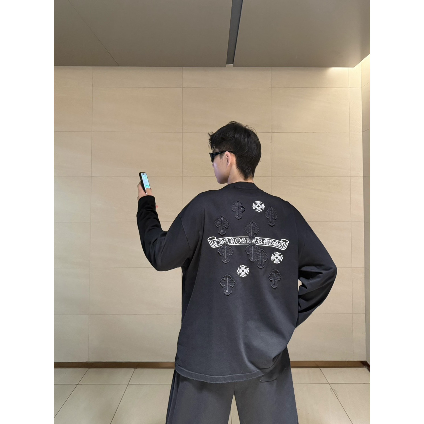 <p>CHROME HEARTS 长袖T恤(黑B21)</p>