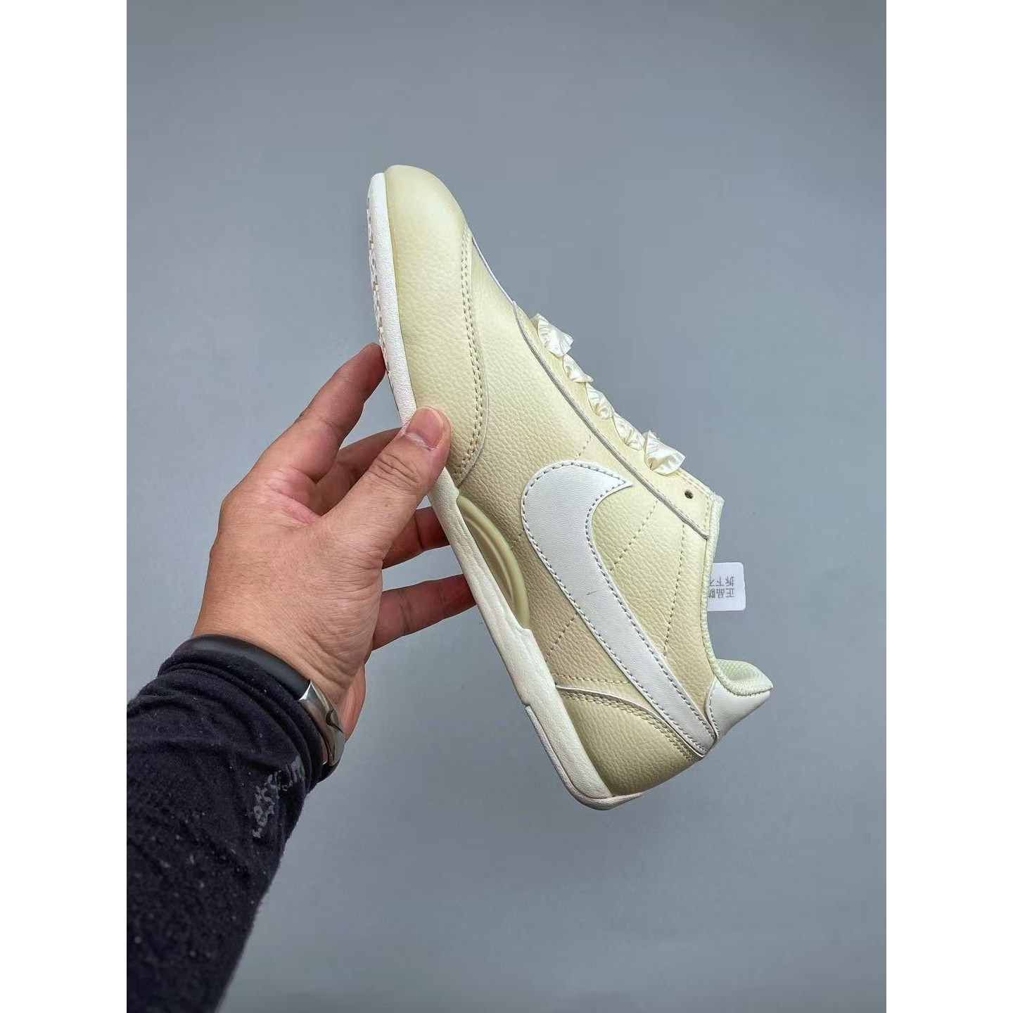 <p>Nike Sprint Sister 休闲徳训板鞋(黃)</p>