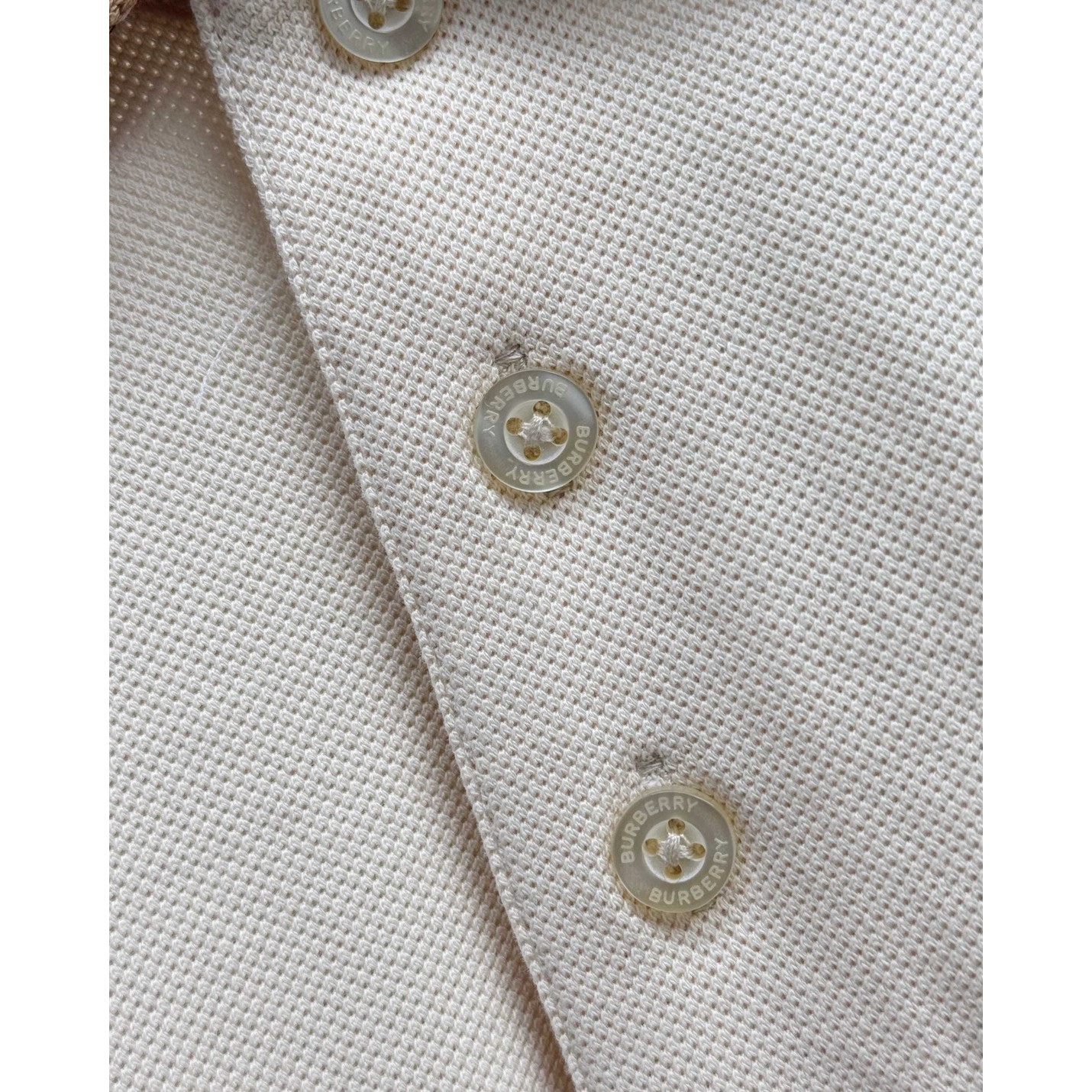 <p>BURBERRY 短袖翻领polo衫(杏)</p>