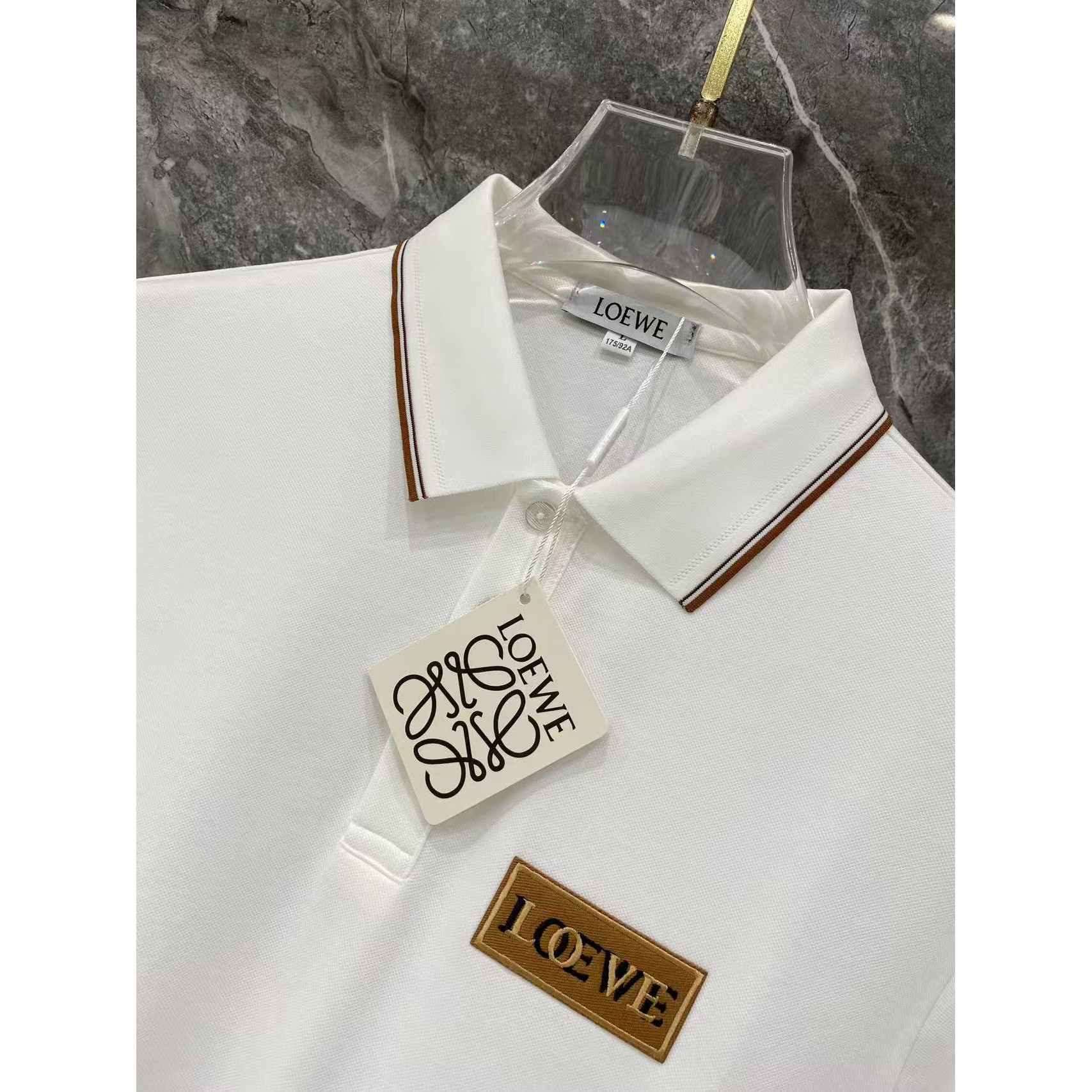 <p>LOEWE 秋冬长袖Polo(782986)</p>