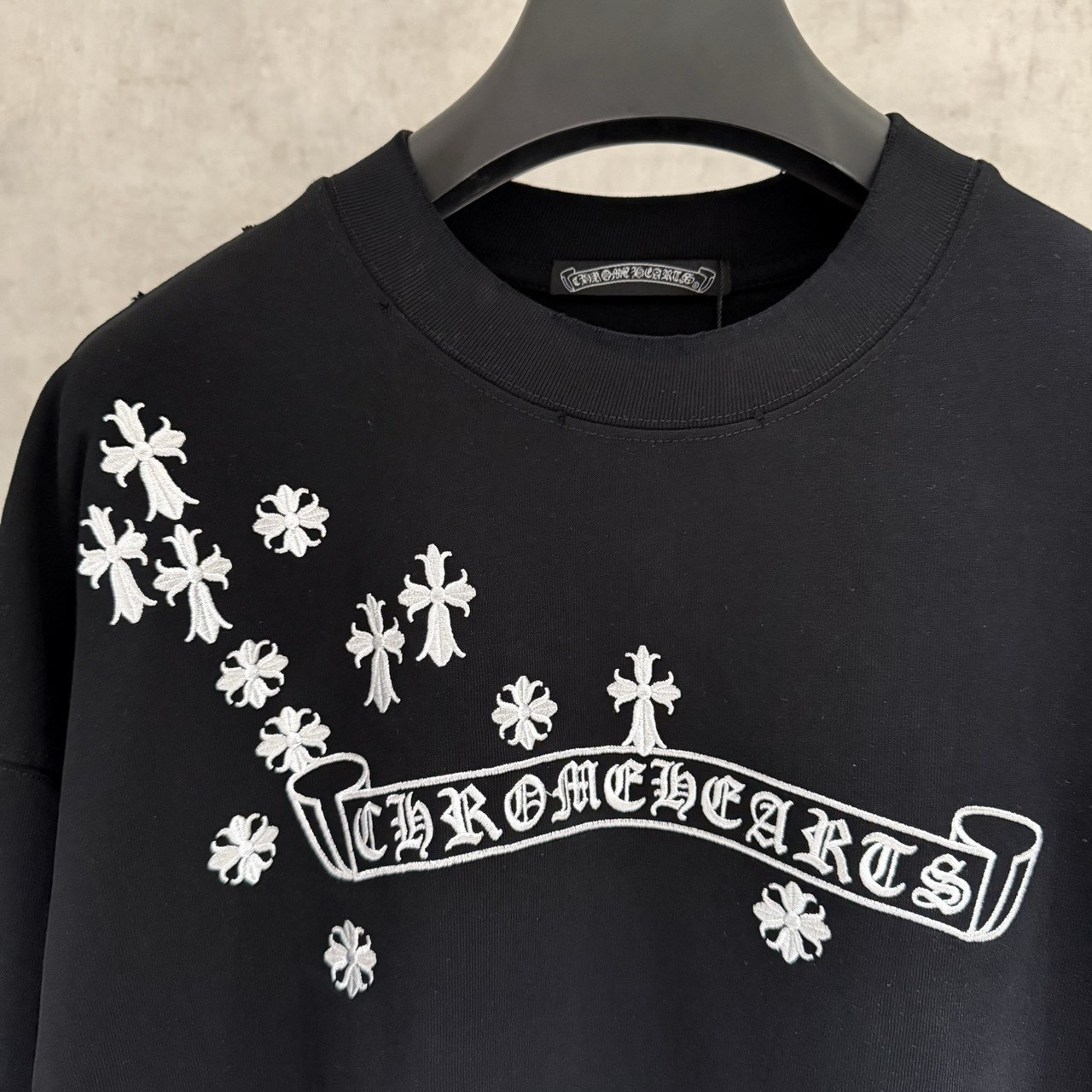 <p>CHROME HEARTS 长袖T恤(黑B23)</p>