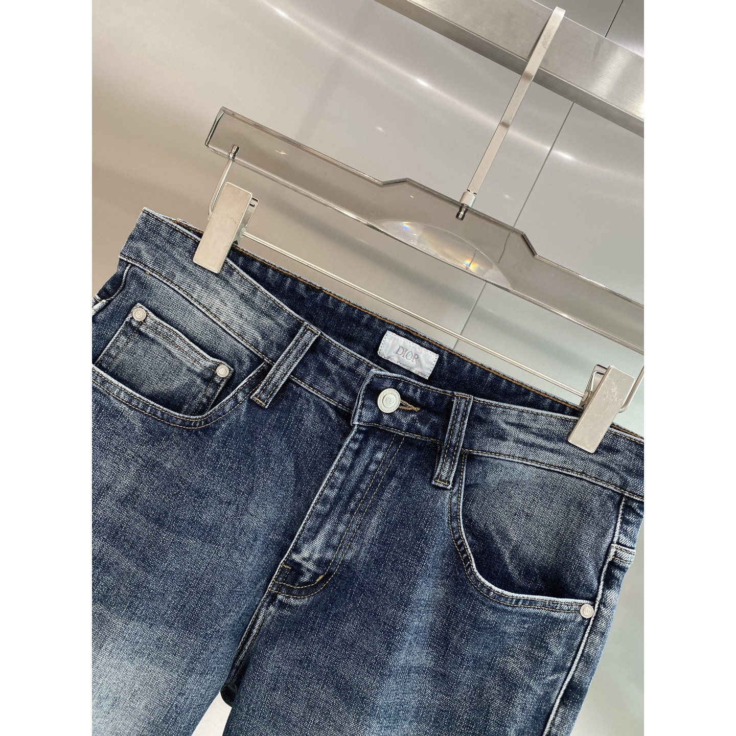 <p>DIOR 休闲牛仔裤</p>