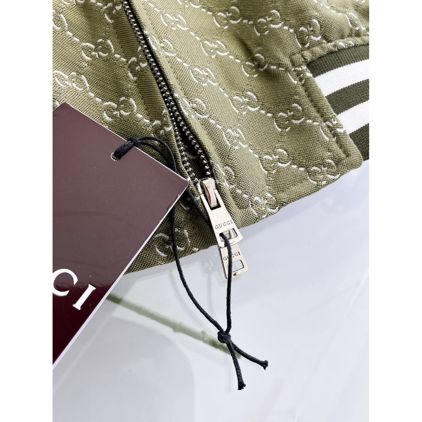 <p>GUCCI&nbsp;男士夹克外套(綠)</p>