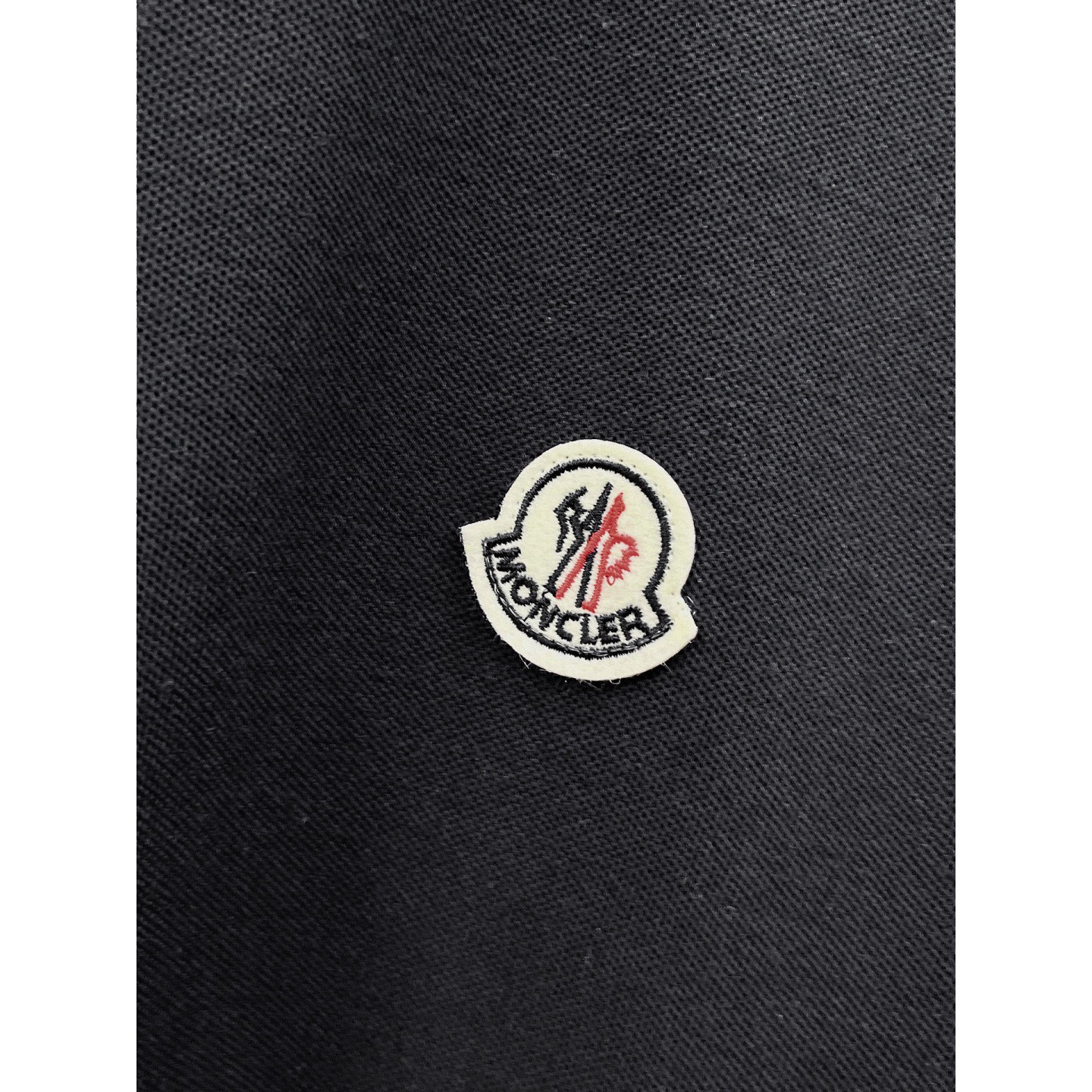 <p>Moncler Polo衫</p>