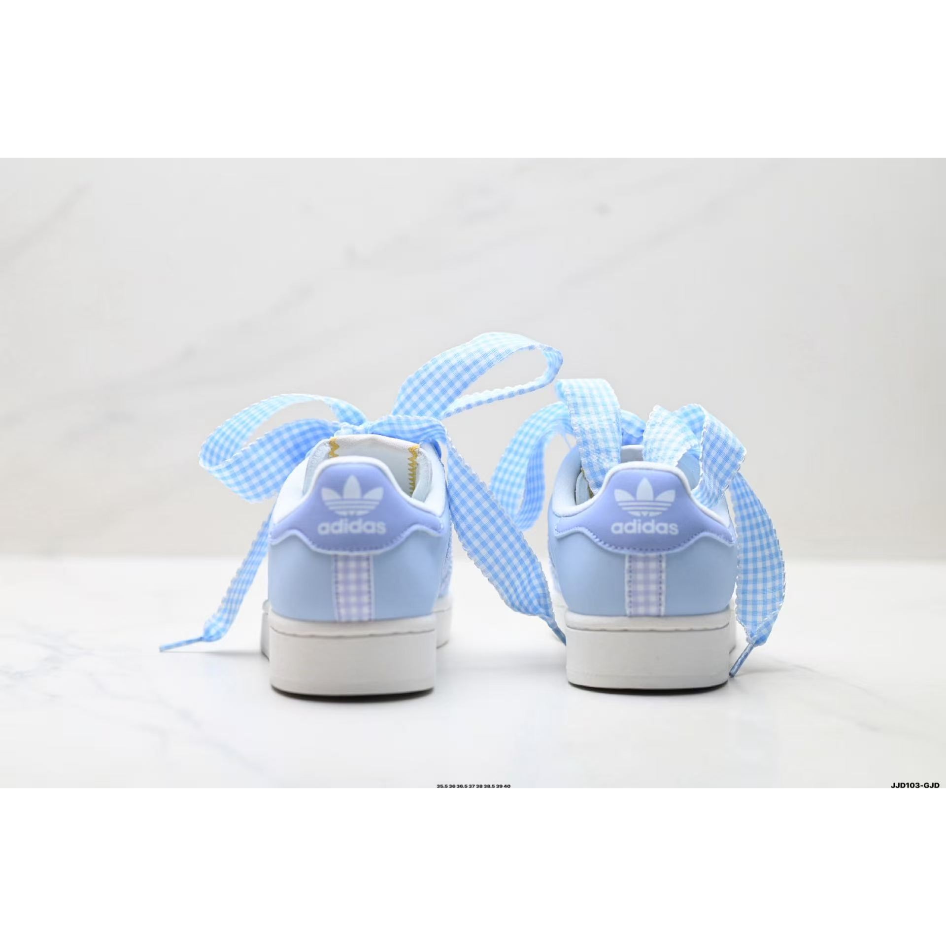 <p>Adidas Originals Superstar 休闲运动板鞋(藍)</p>