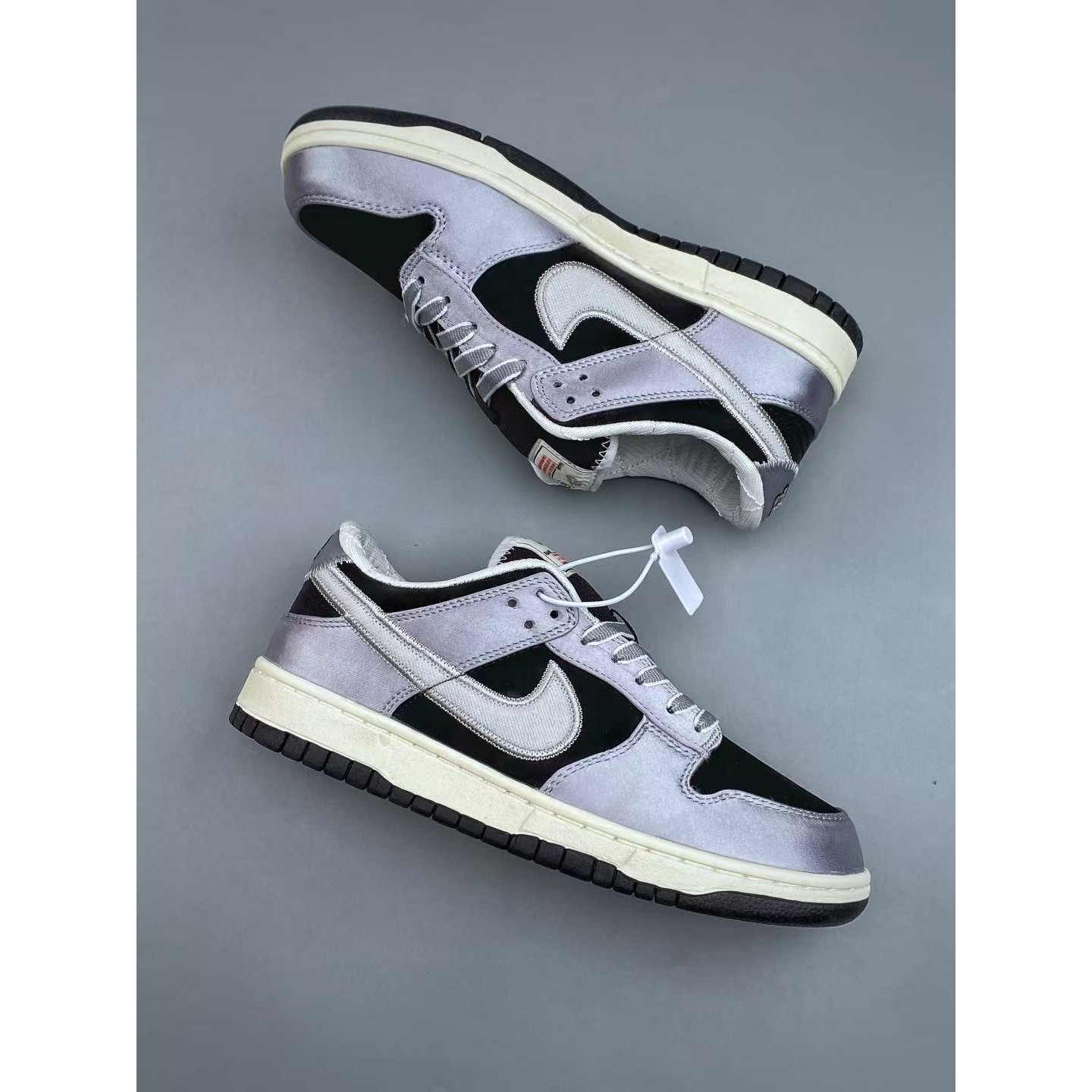 <p>Nike Dunk Low 低帮休闲板鞋(黑)</p>