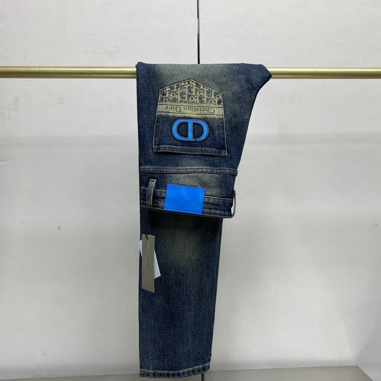 <p>DIOR 丹宁水洗牛仔裤(6902)</p>