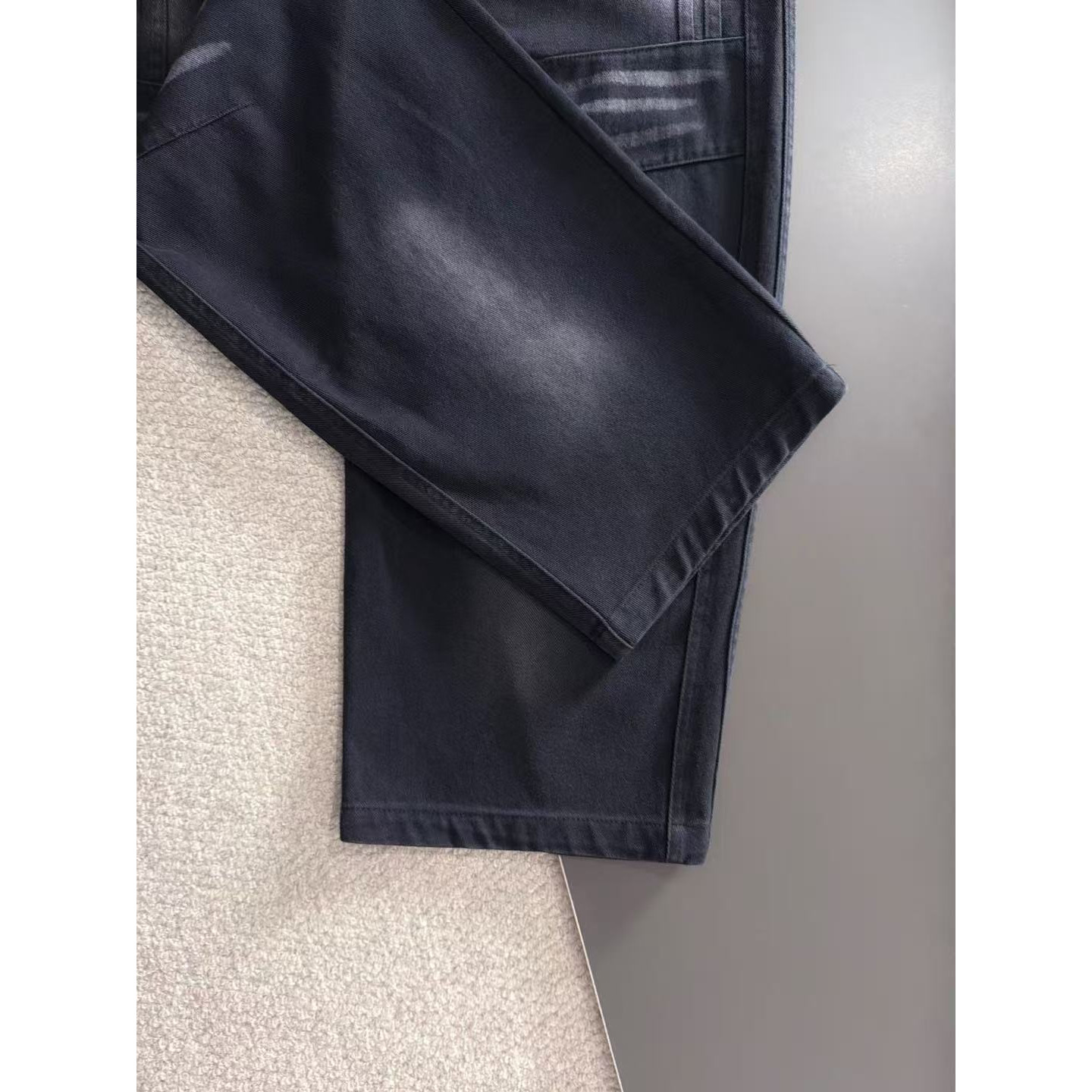 <p>Balenciaga 夏季新款松紧带休闲裤(786885)</p>