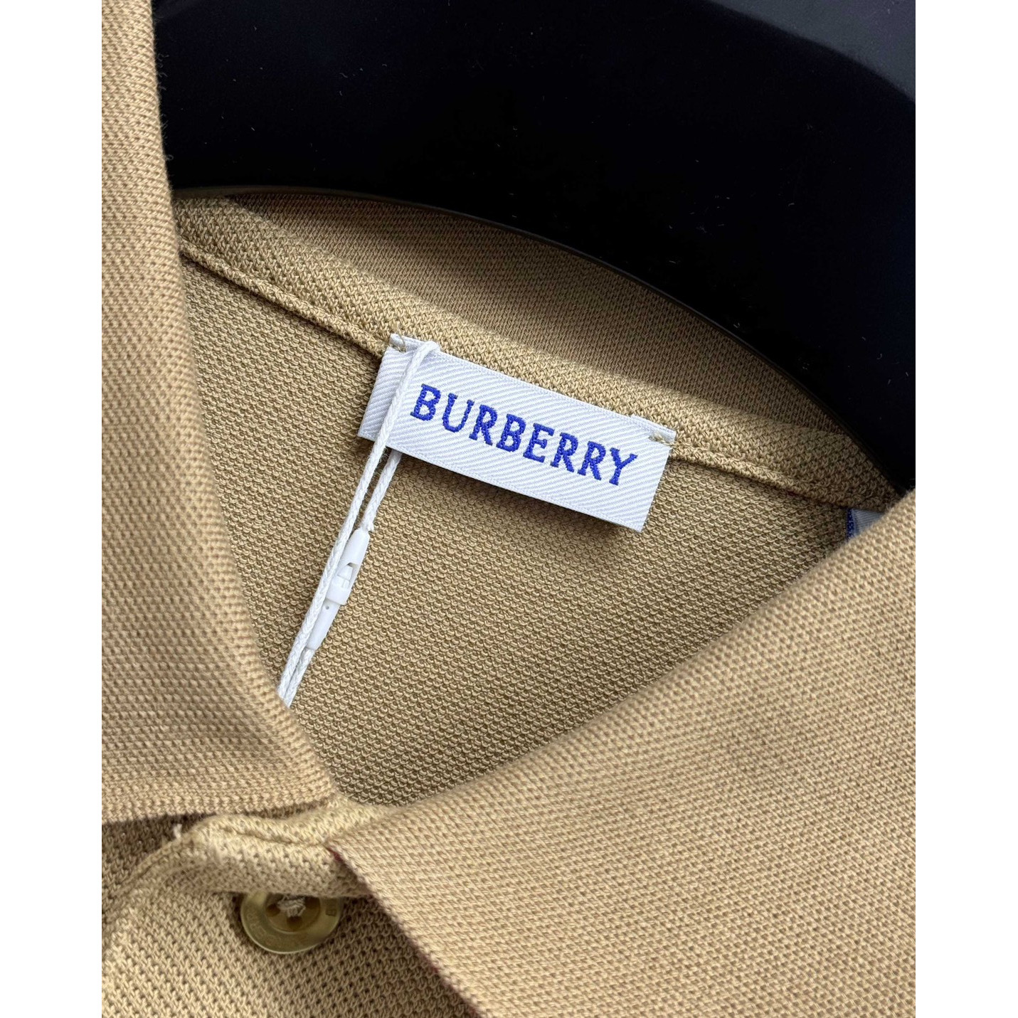 <p>BURBERRY 短袖翻领polo衫(杏)</p>