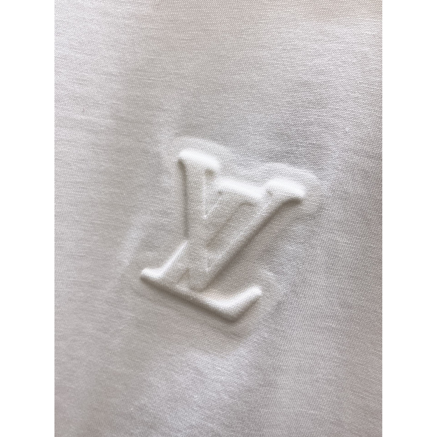 <p>LV 长袖T恤(白)</p>