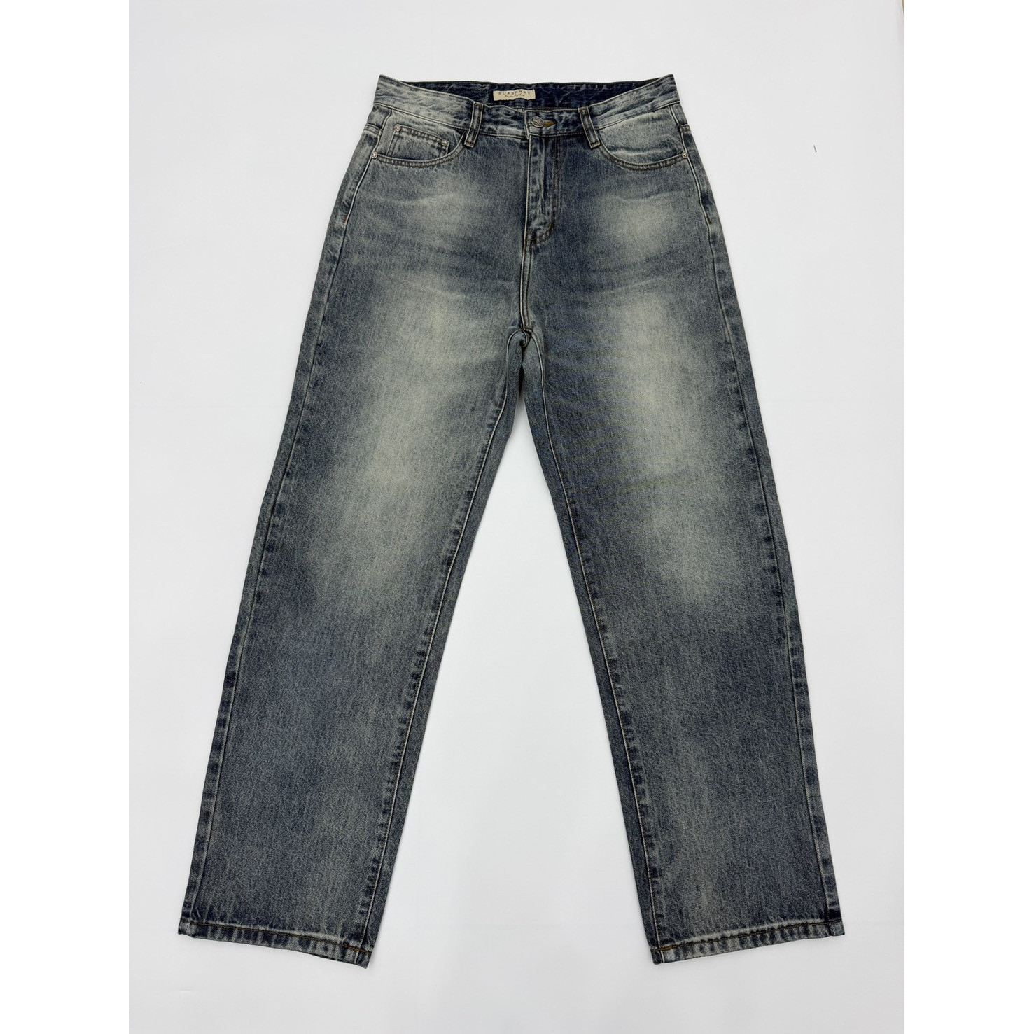 <p>BURBERRY 阔腿直筒牛仔裤(D5621#)</p>