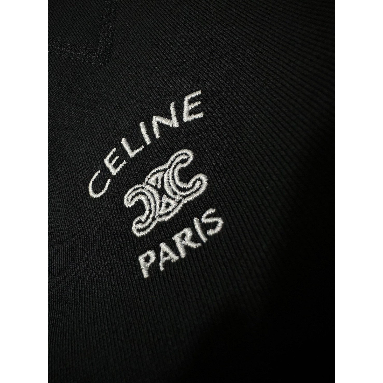 <p>Celine 长袖T恤</p>