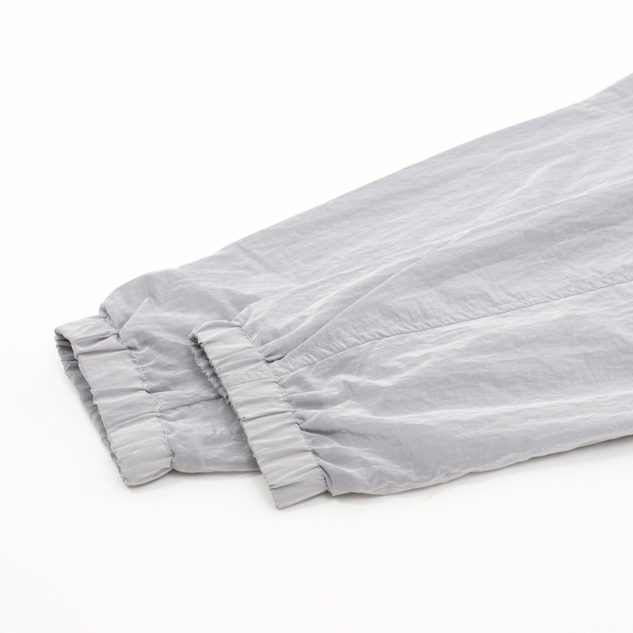 <p>Stone Island Nylon Meta 系列金属尼龙外套</p>