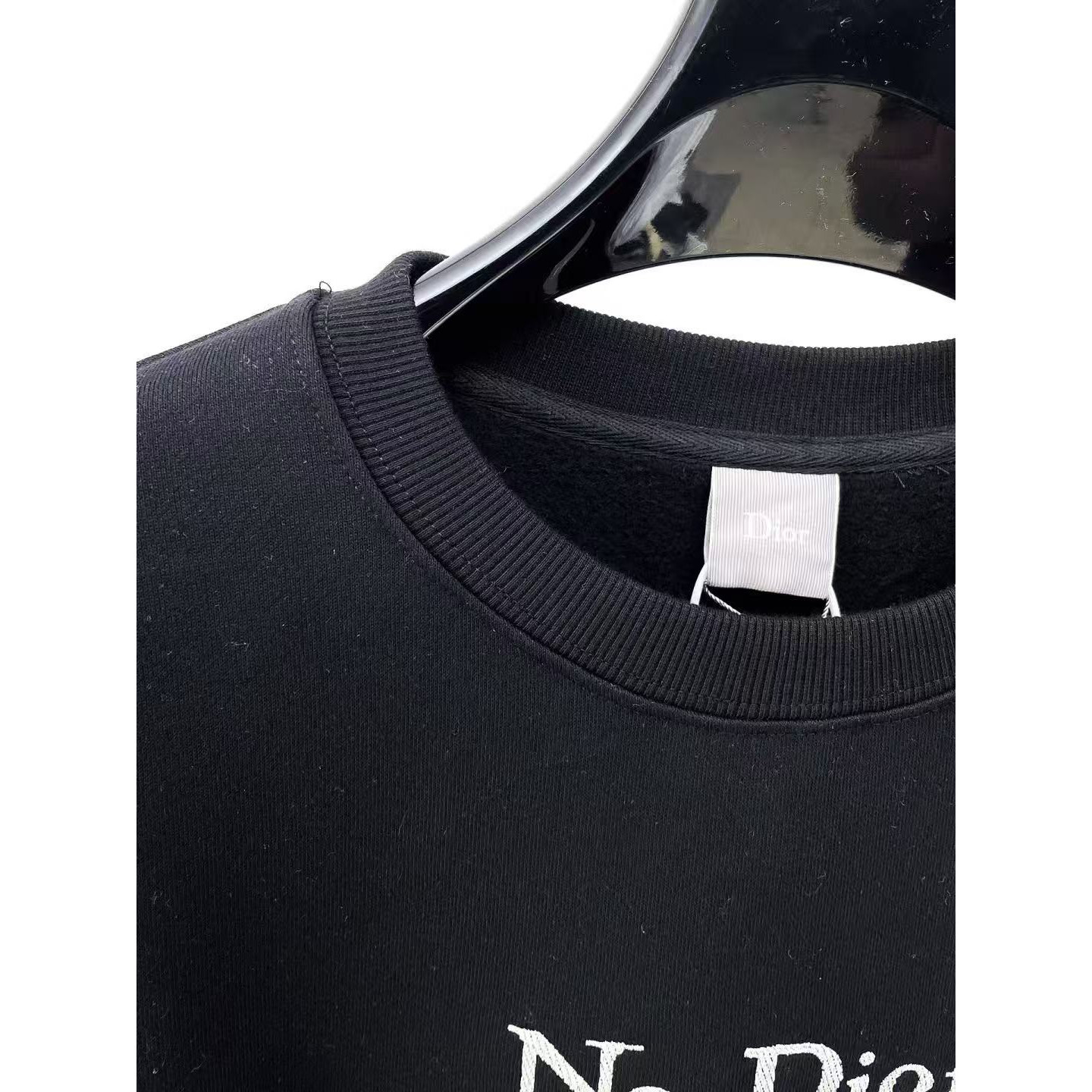 <p>DIOR 加绒圆领卫衣(黑)</p>