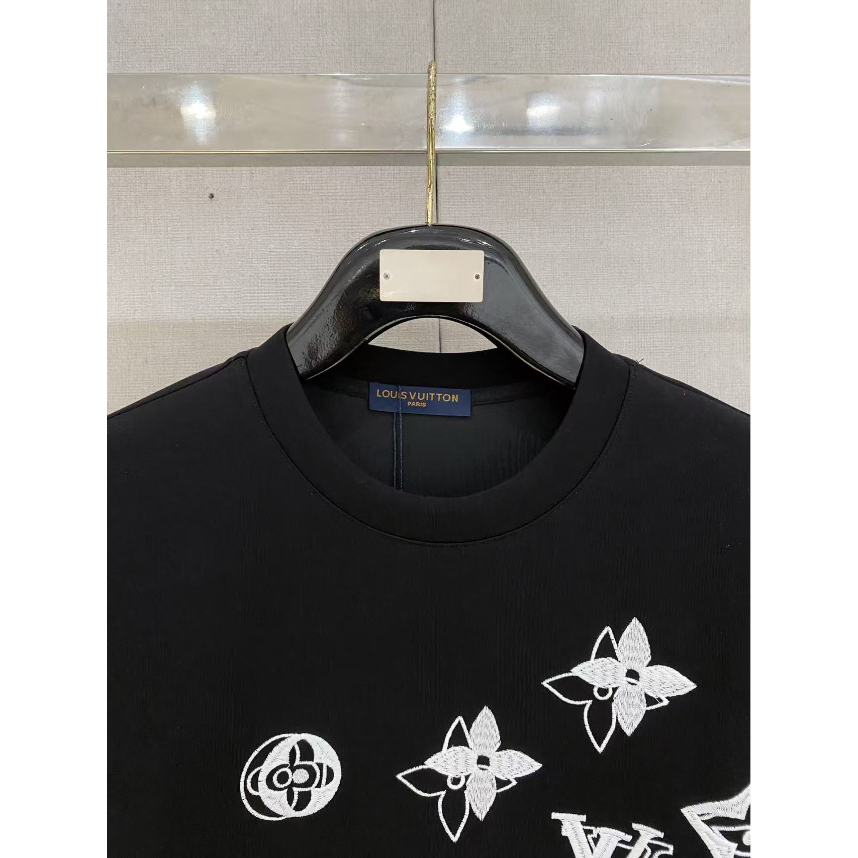<p>LV 太空棉卫衣(黑)</p>