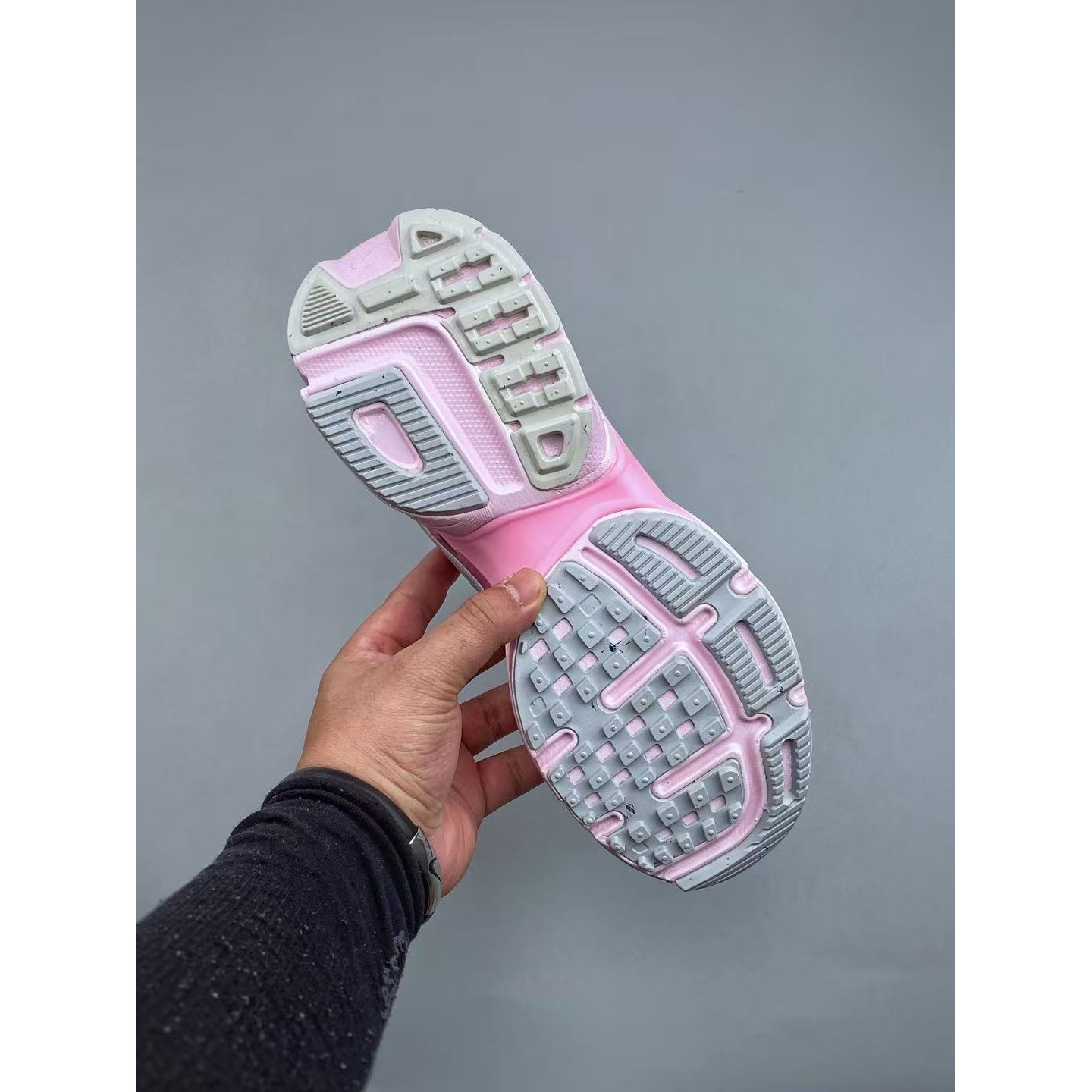 <p>Nike V2K Run 减震防滑复古低帮跑步鞋</p>