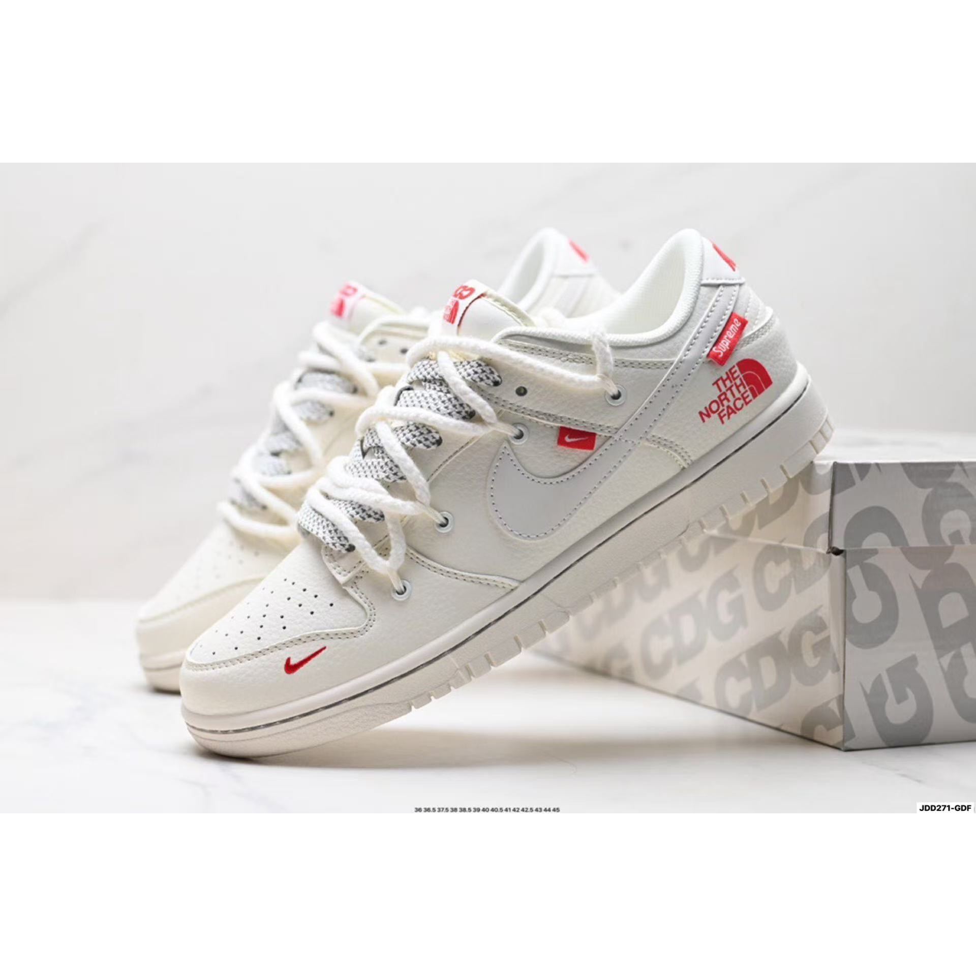 <p>Nike Dunk Low 低帮休闲运动板鞋(白)</p>