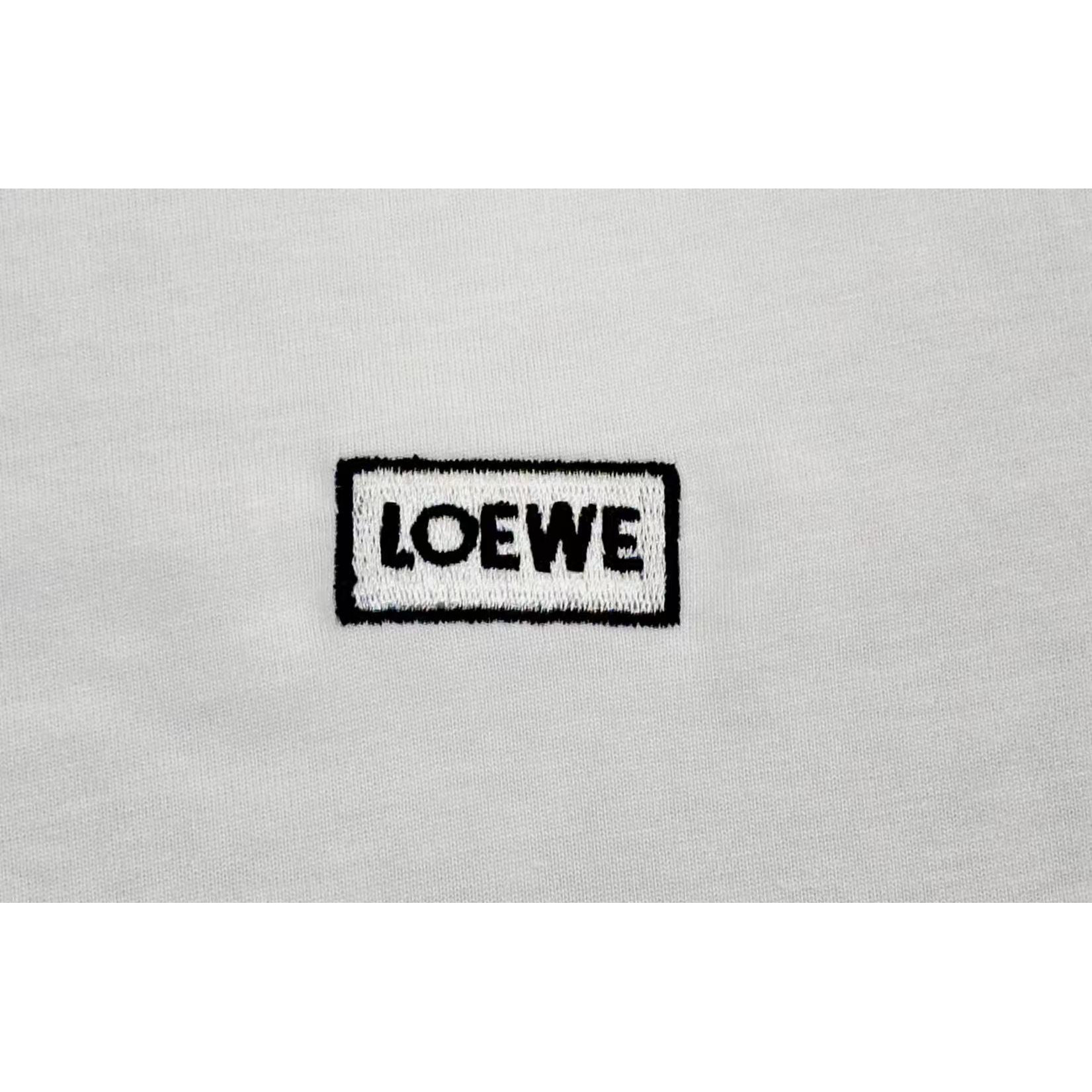<p>LOEWE 长袖卫衣T恤(白)</p>
