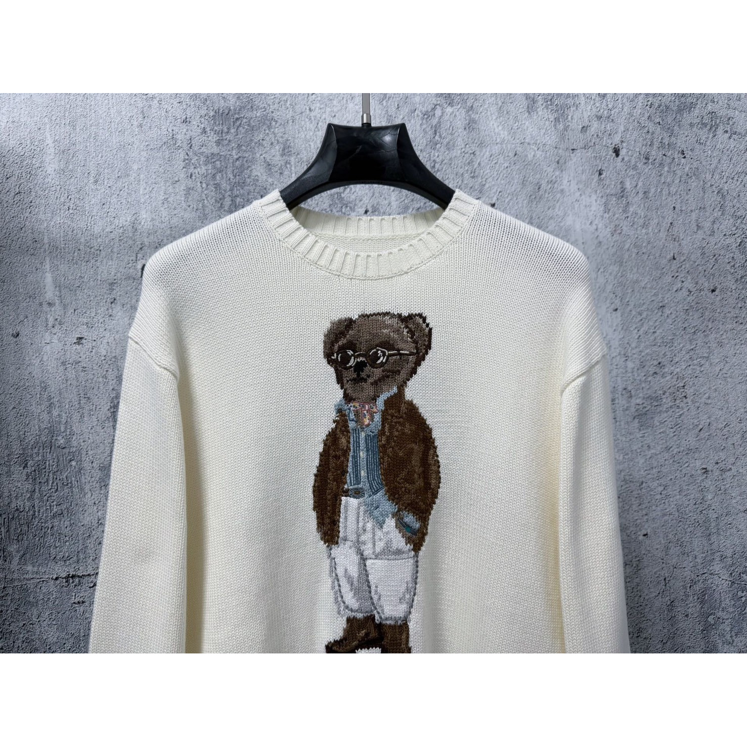 <p>Ralph Lauren 宽松版棉圆领针织衫(白)</p>

<p>&nbsp;</p>