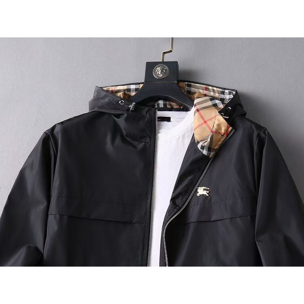 <p>BURBERRY 男士夹克外套(黑)</p>