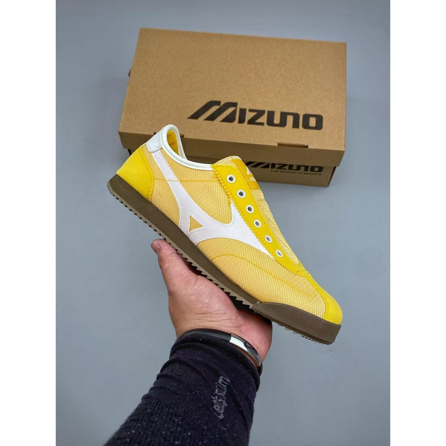 <p>Mizuno LG 生活休闲鞋(黃)&nbsp;</p>