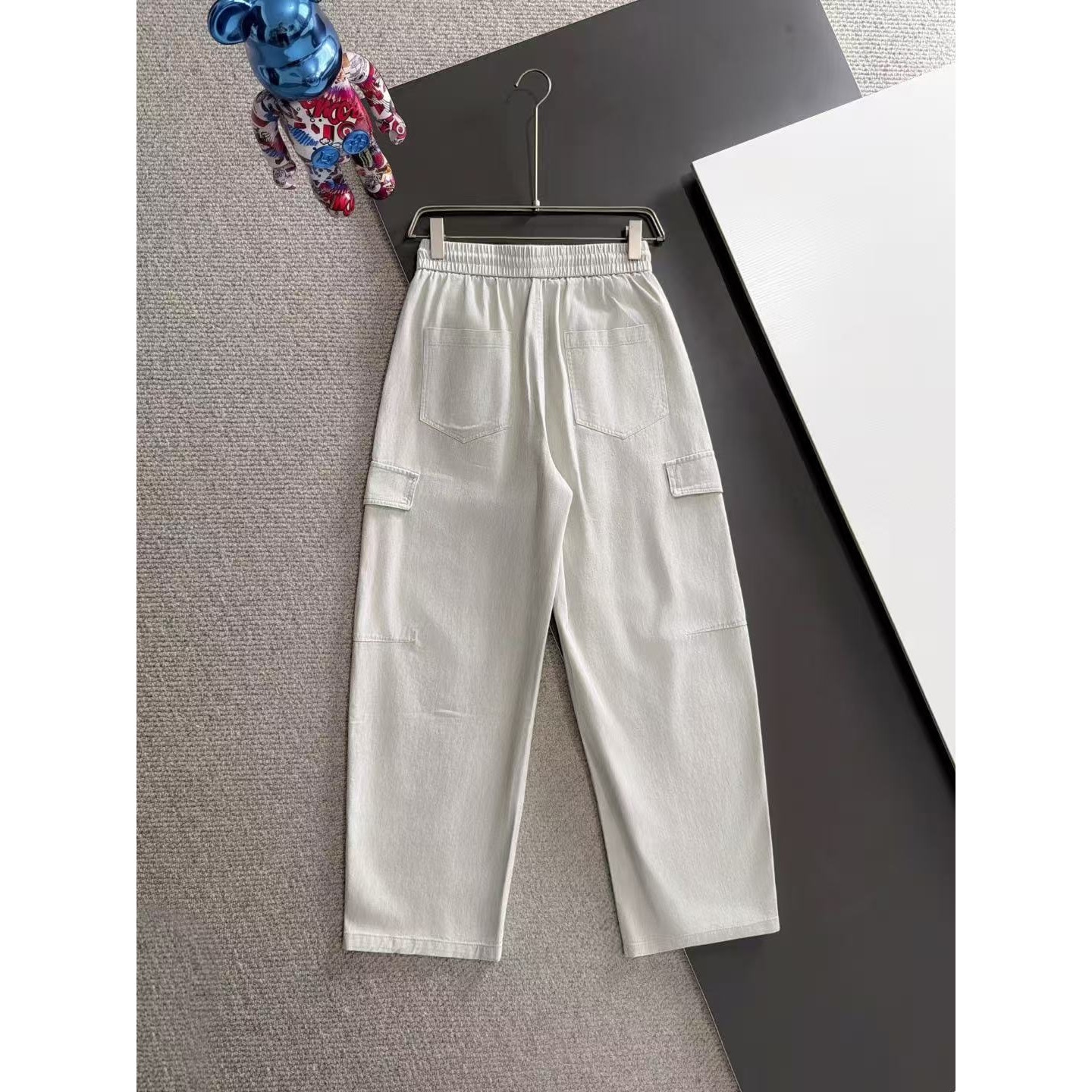 <p>MONCLER 夏季新款松紧带休闲裤(786887)</p>
