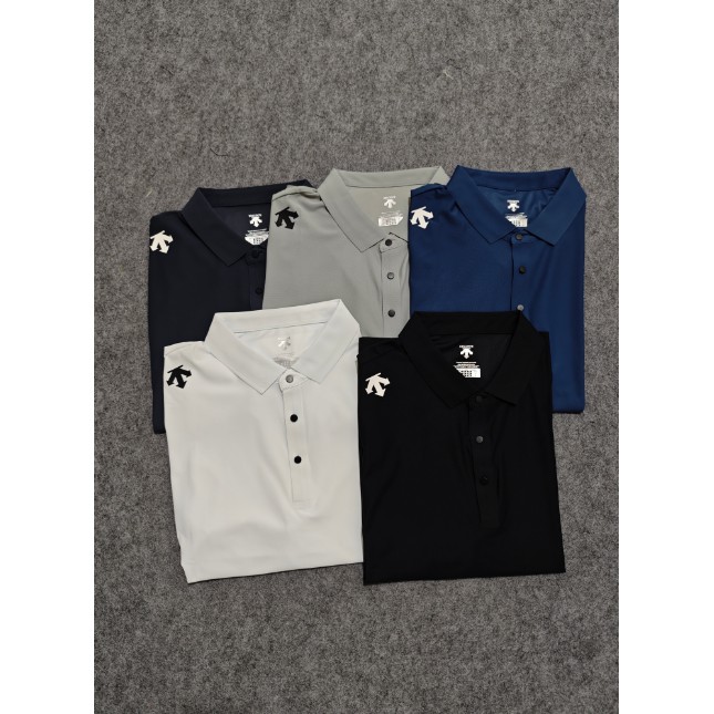 <p>DESCENTE 速乾短袖Polo衫</p>