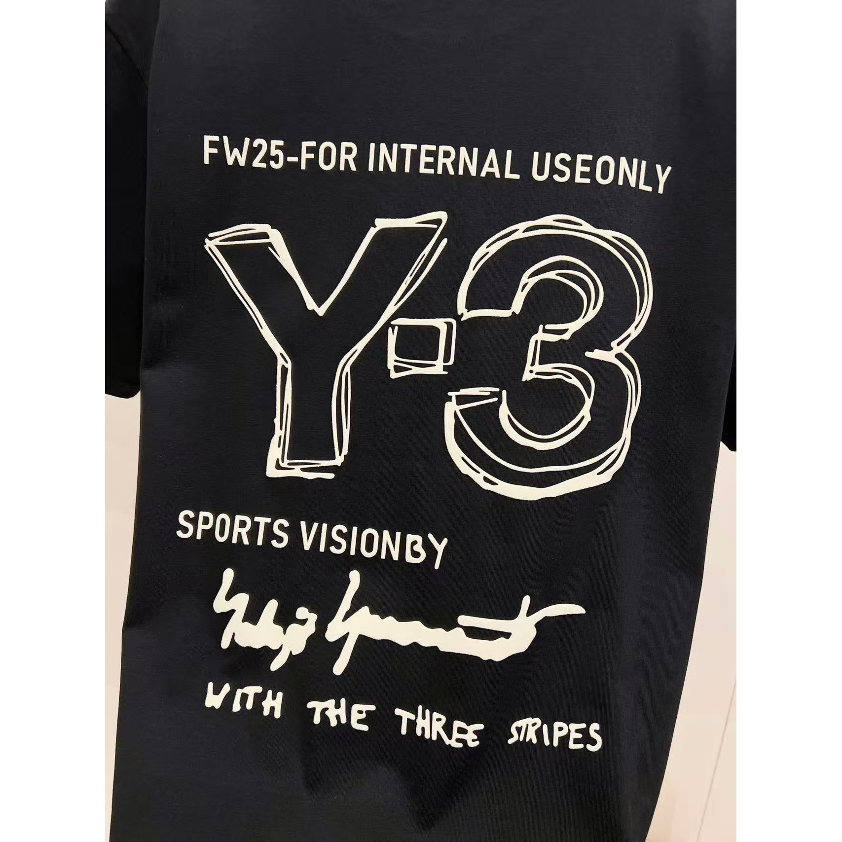 <p>Y-3 短袖T恤(黑)</p>