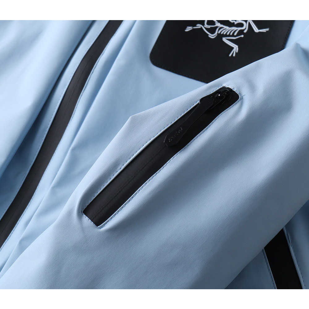 <p>Arc'teryx 新款男士夹克外套</p>