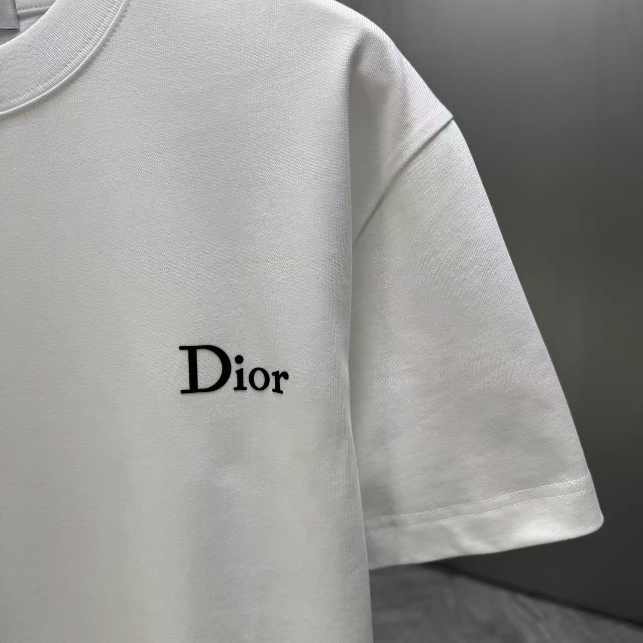 <p>DIOR 短袖T恤(白)</p>