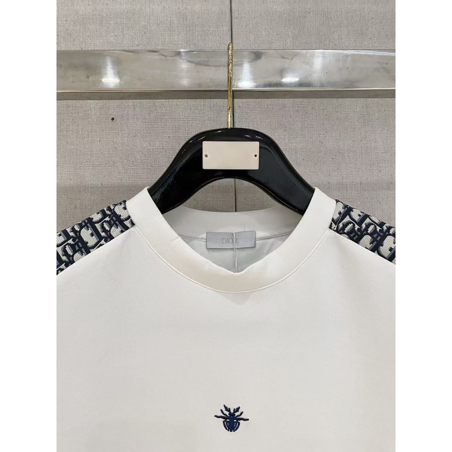 <p>DIOR 太空棉卫衣(白)</p>