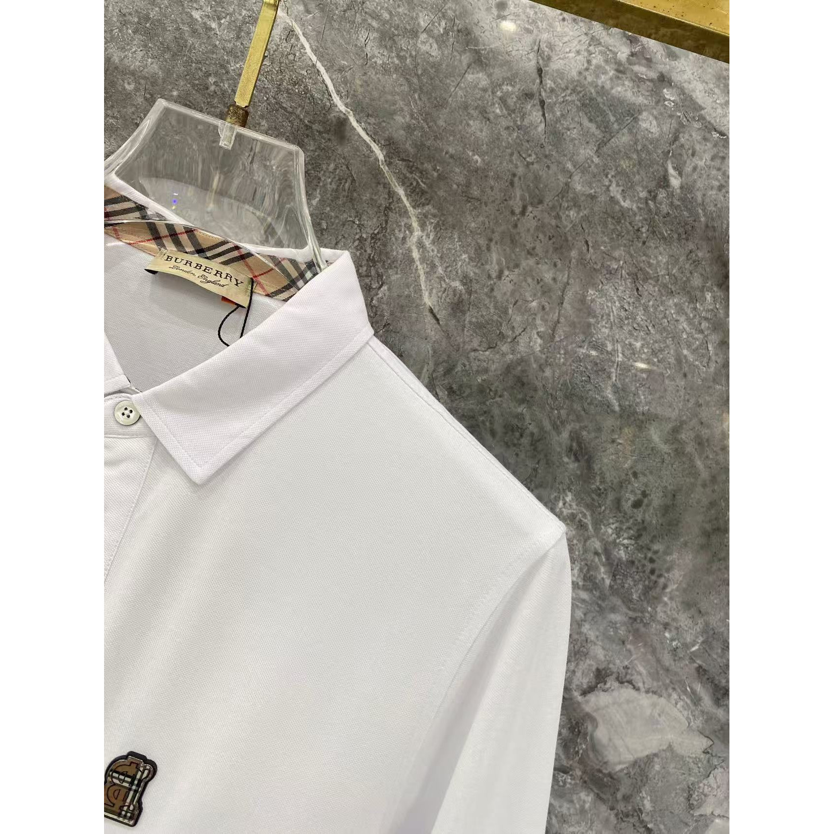 <p>Burberry 秋冬长袖Polo(782995)</p>