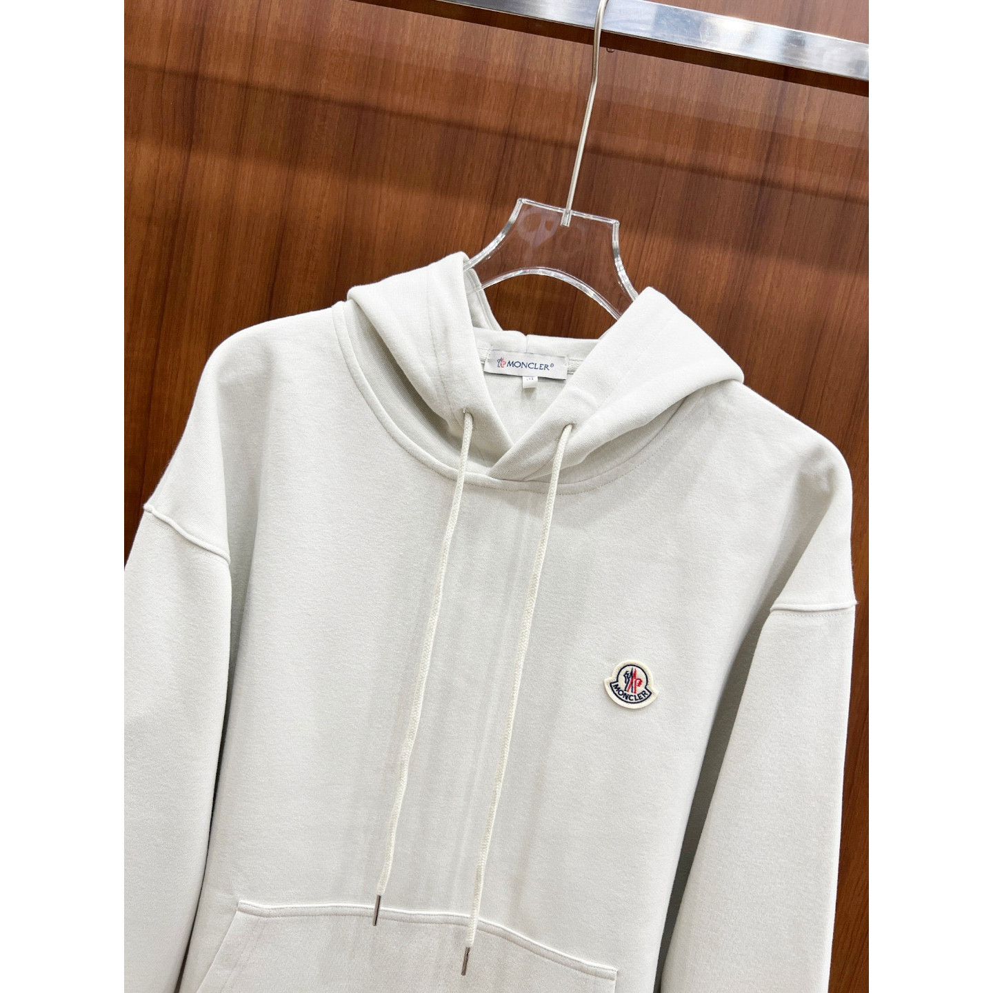 <p>Moncler 连帽套装(北极灰)</p>