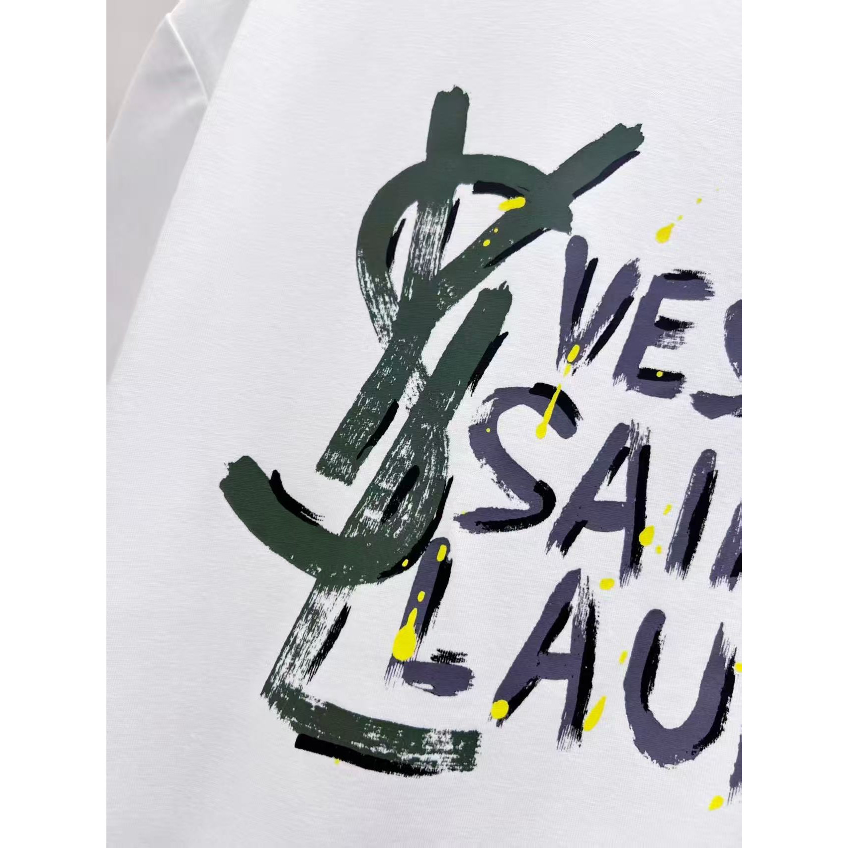 <p>YSL 微阔版 短袖T(白)</p>