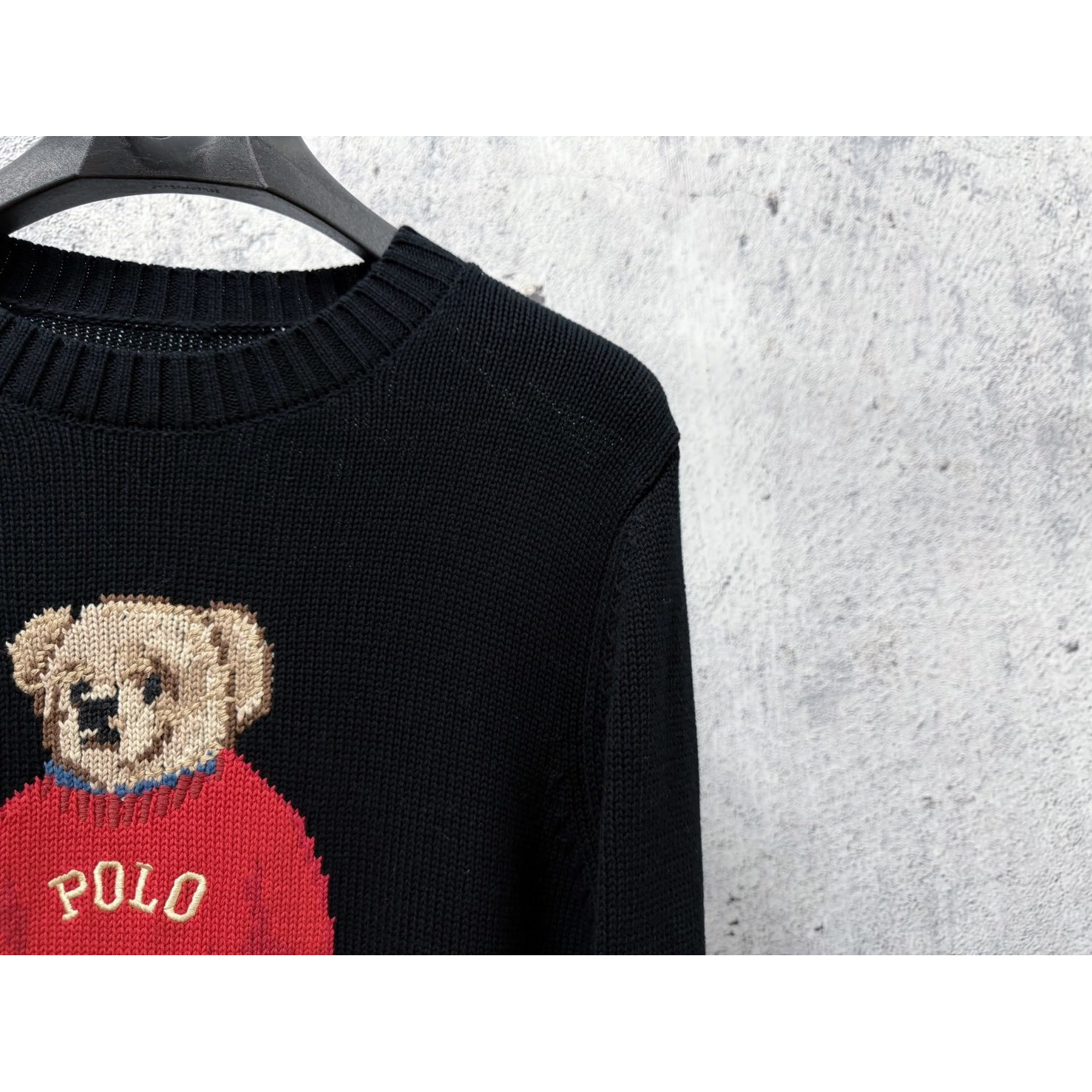 <p>Ralph Lauren 宽松版棉圆领针织衫(黑)</p>