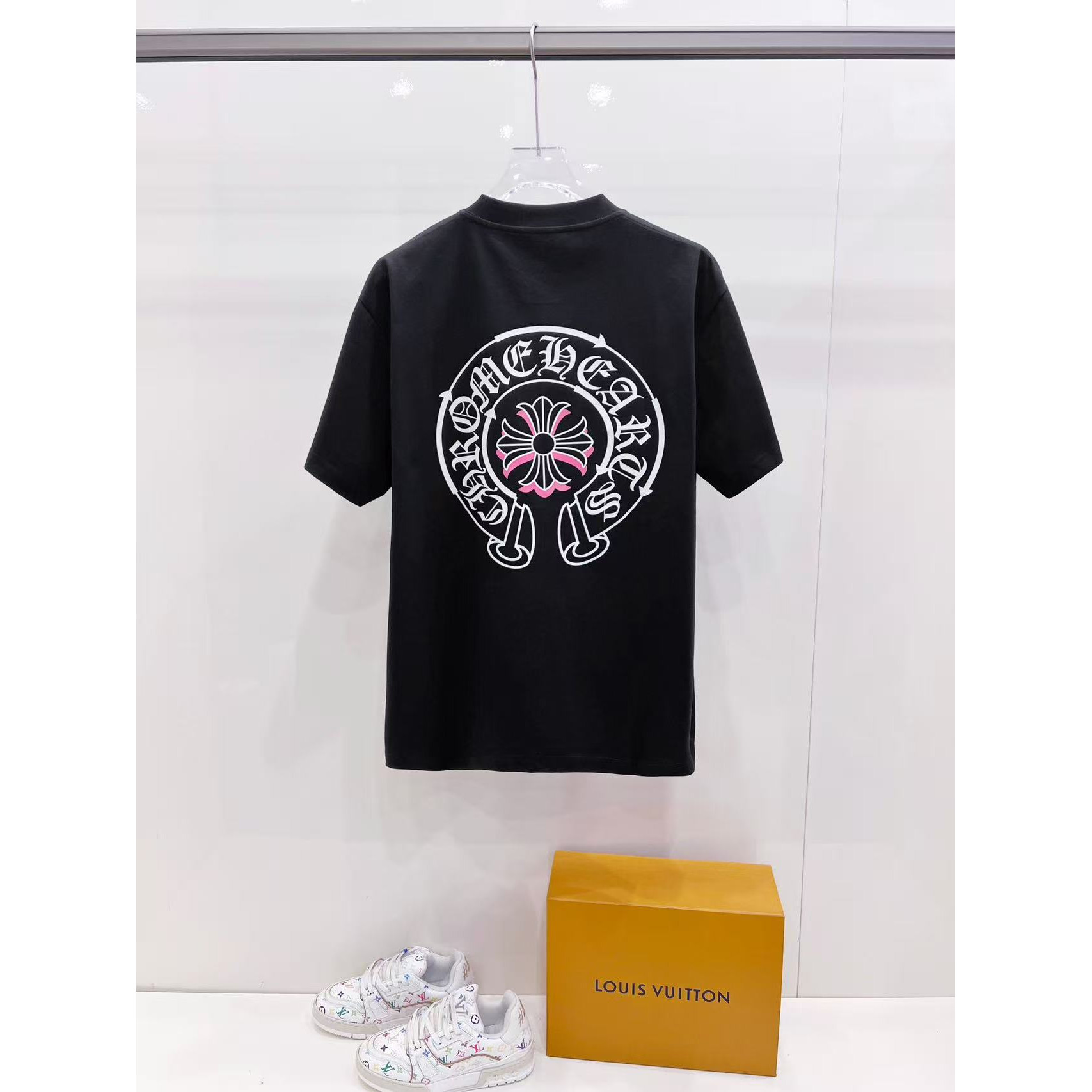 <p>CHROME HEARTS 短袖圆领T恤(黑)</p>