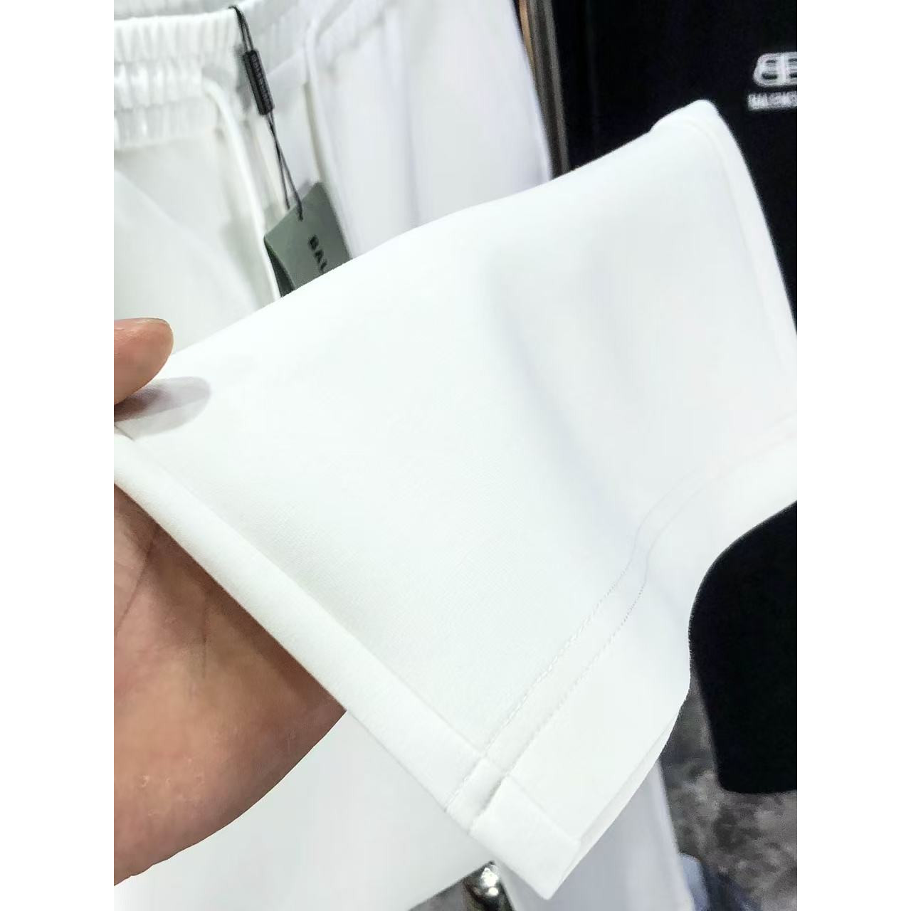 <p>Balenciaga 高品质时尚休闲裤(782946)</p>