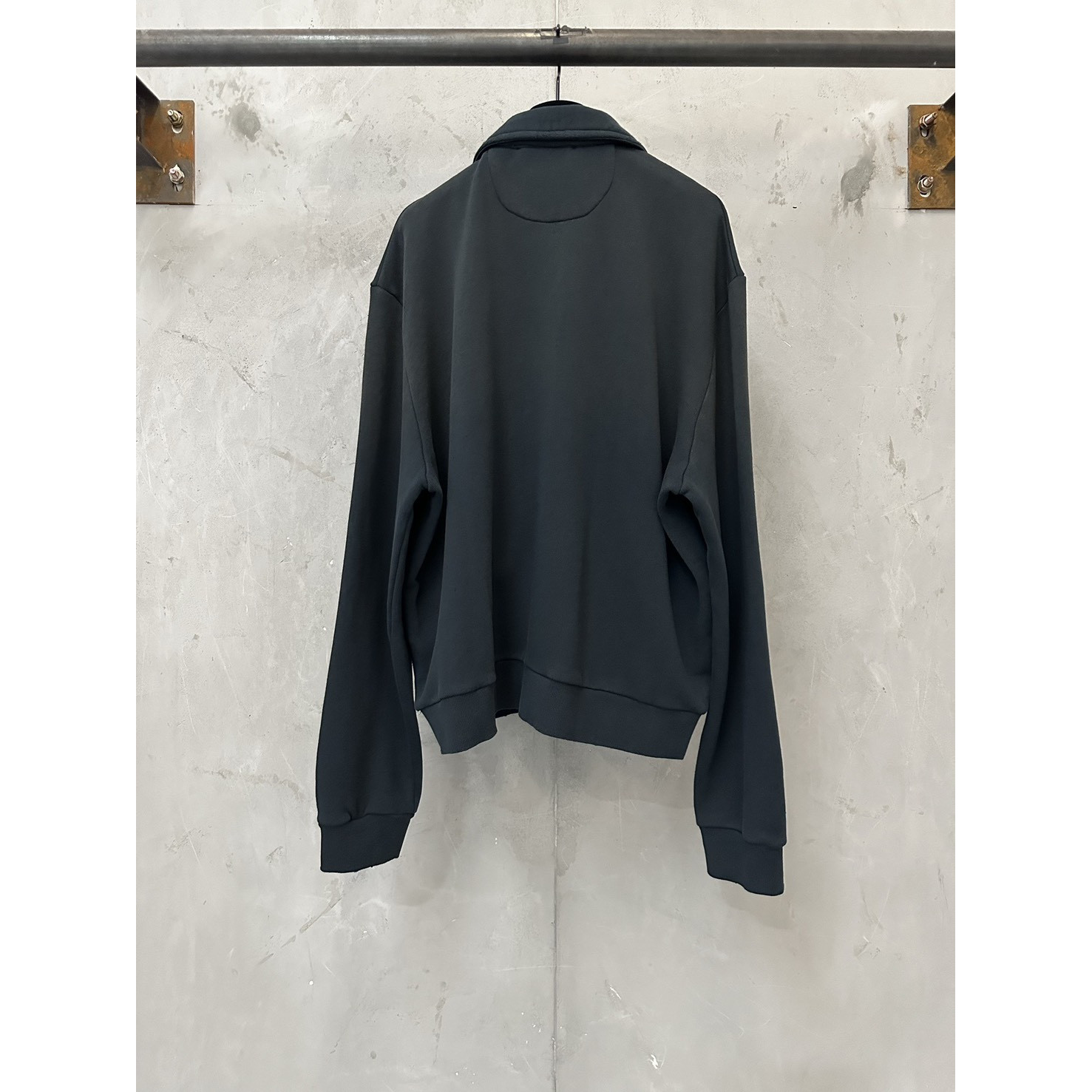 <p>Acne Studios 拉链外套(深炭灰)</p>