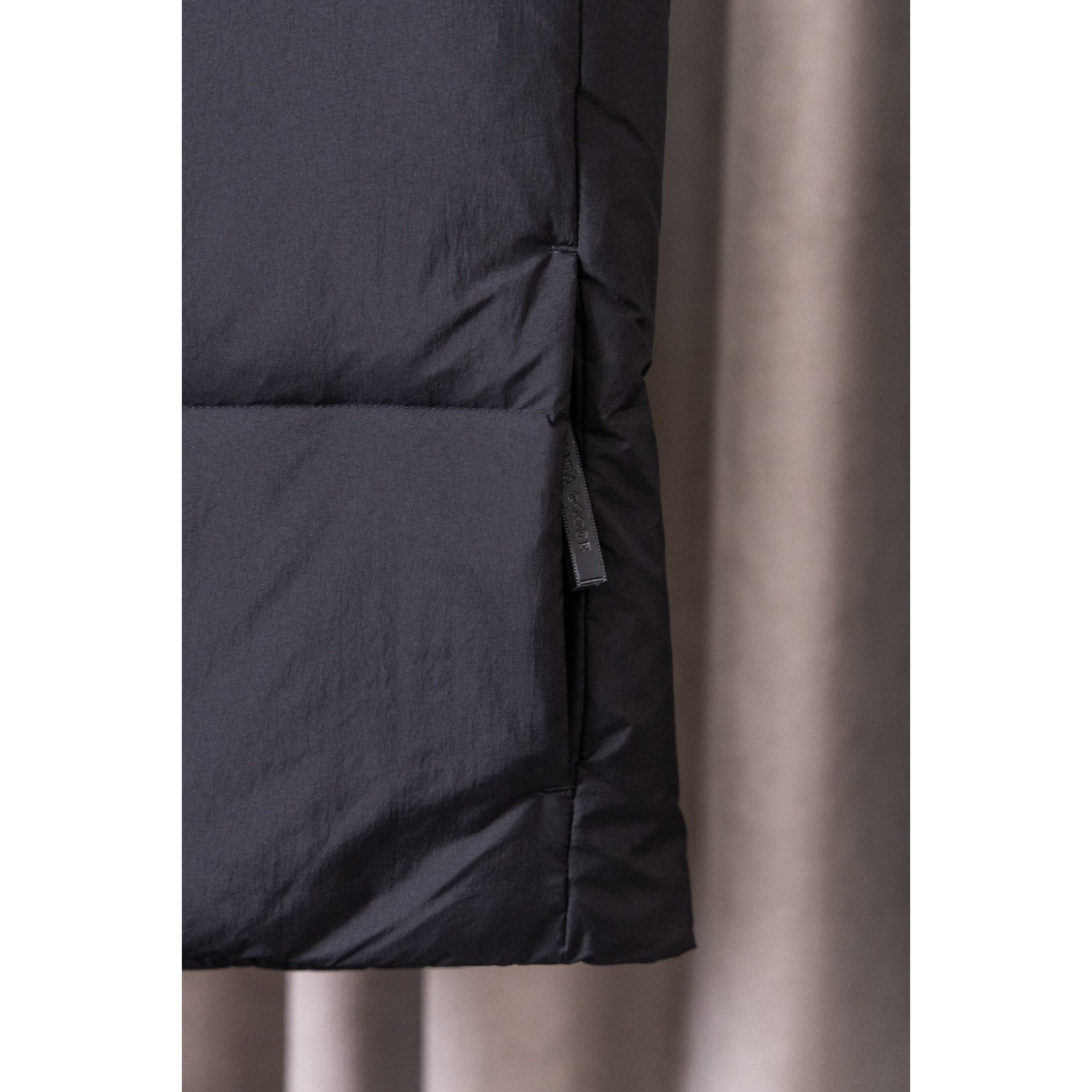 <p>Canada Goose Lawrence 劳伦斯2804羽绒马甲背心(黑色)</p>