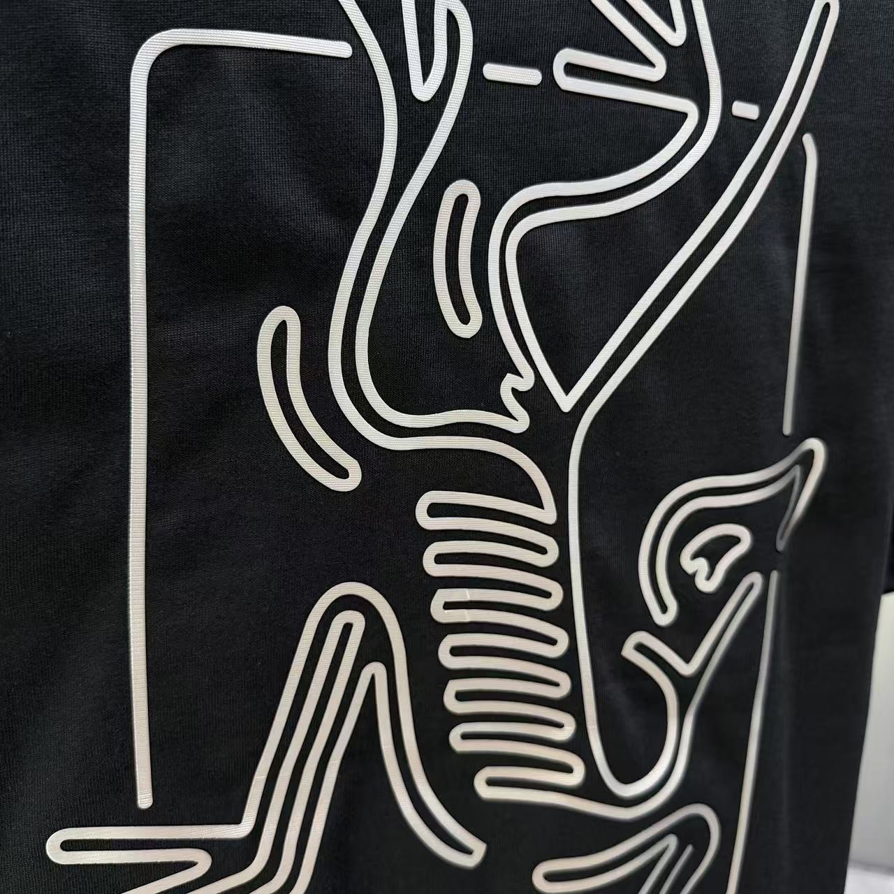 <p>Arc'teryx 短袖T恤(黑)</p>