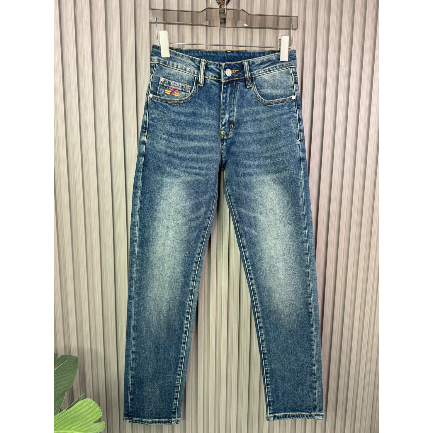 <p>GUCCI 休閒牛仔褲</p>